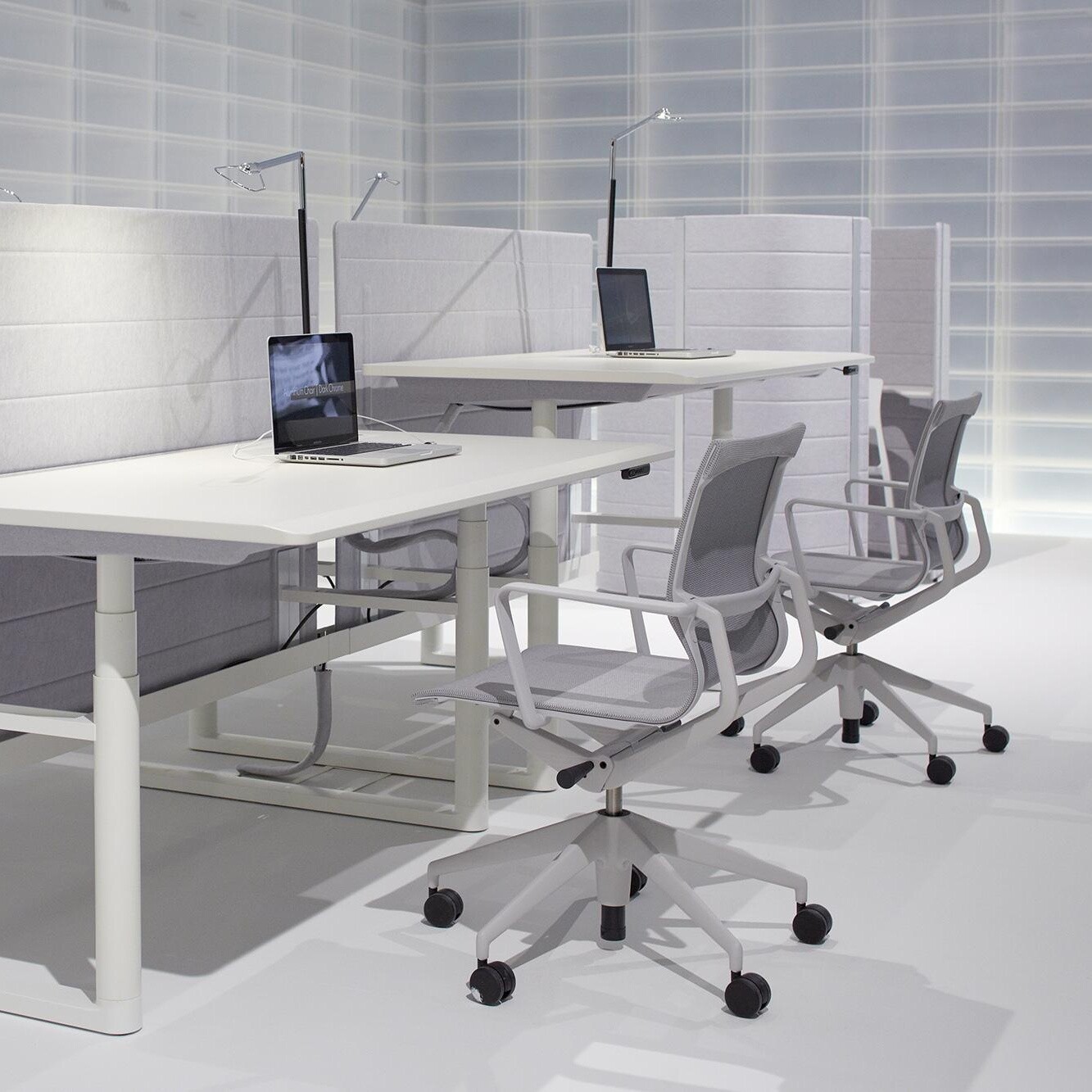 Promo Set Eiermann 1 Table + Physix Office Chair