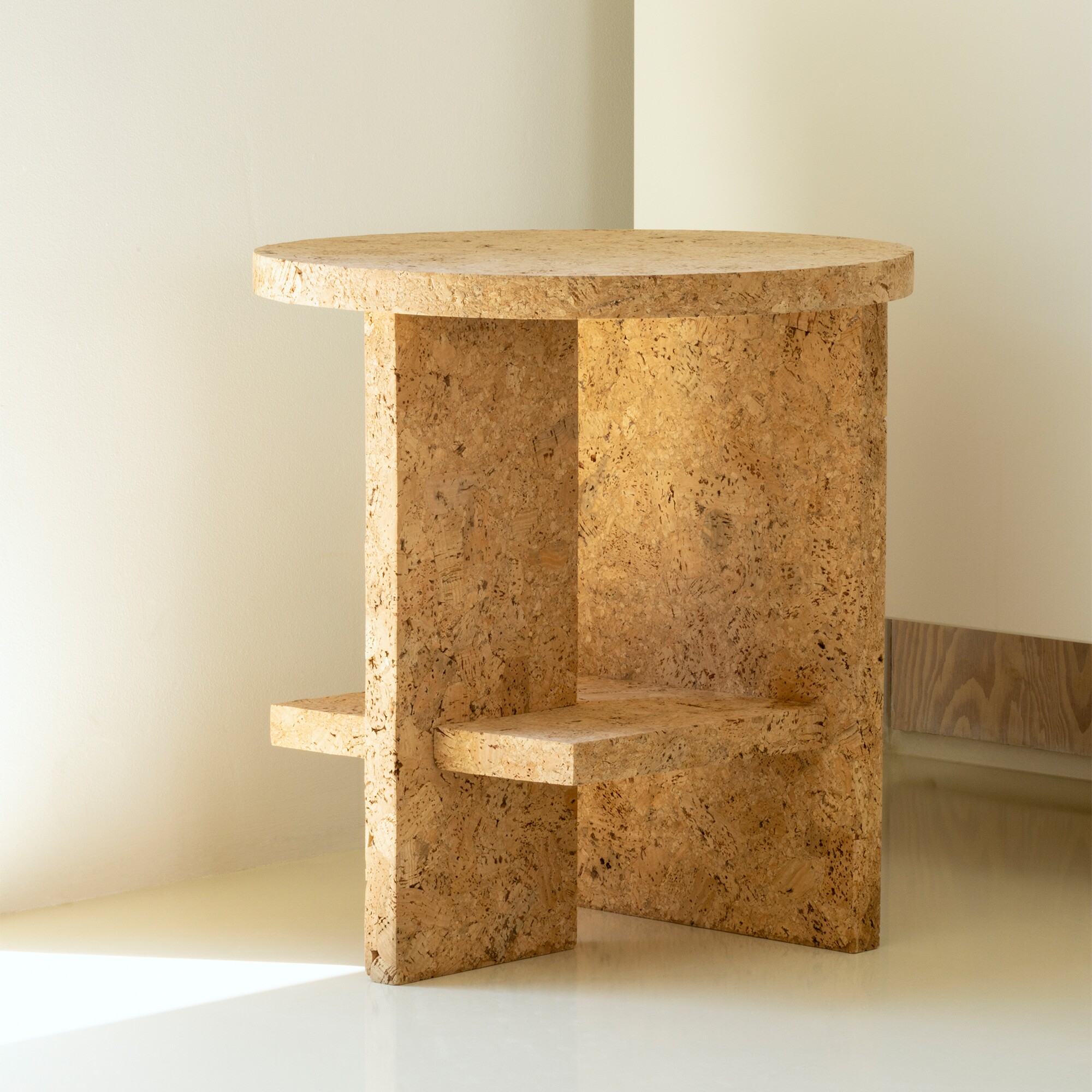 Tee Side Table Cork