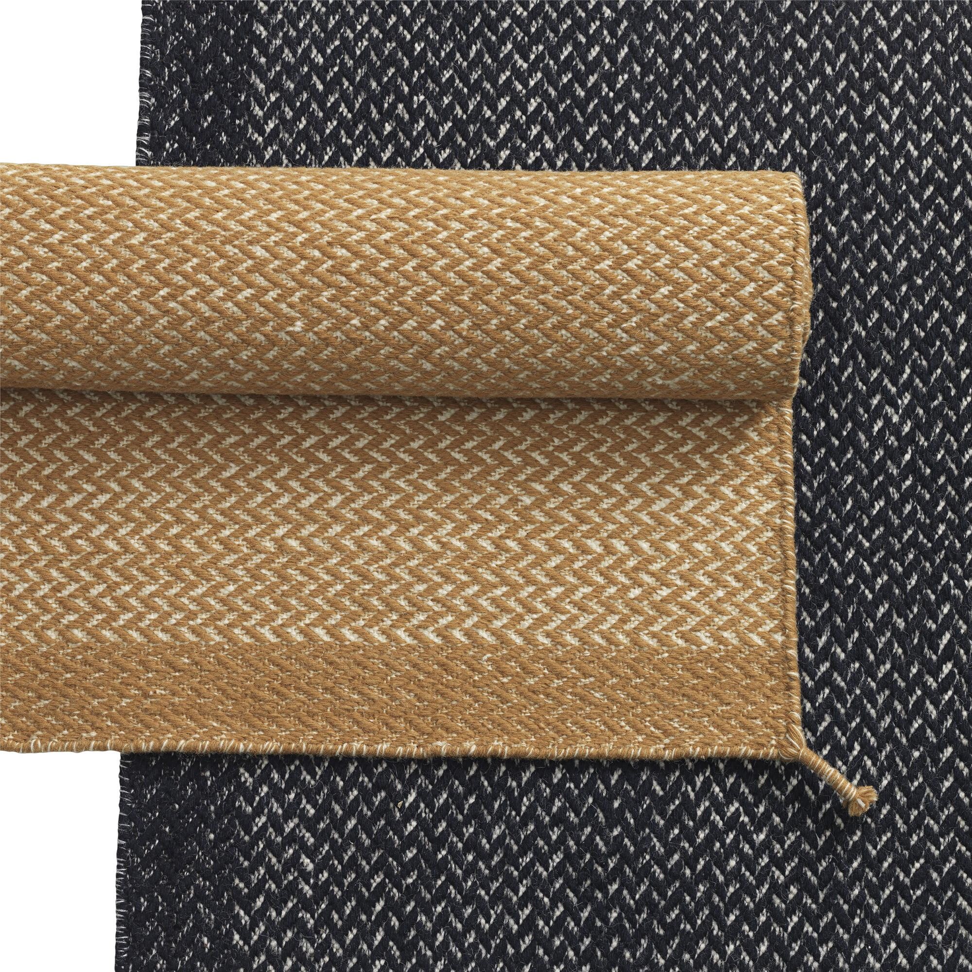 Ply Carpet 170x240cm