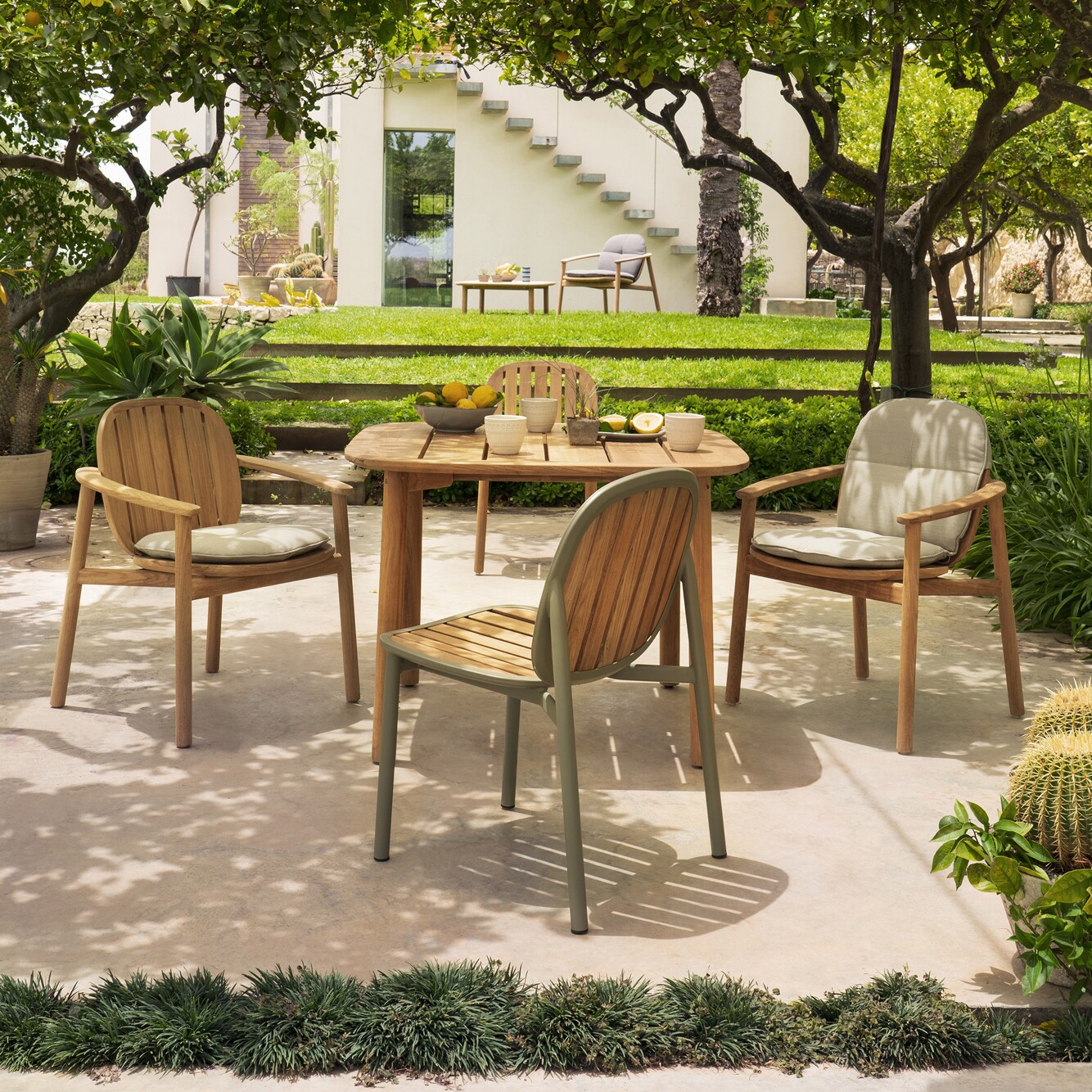 Twins Garden Armchair Teak