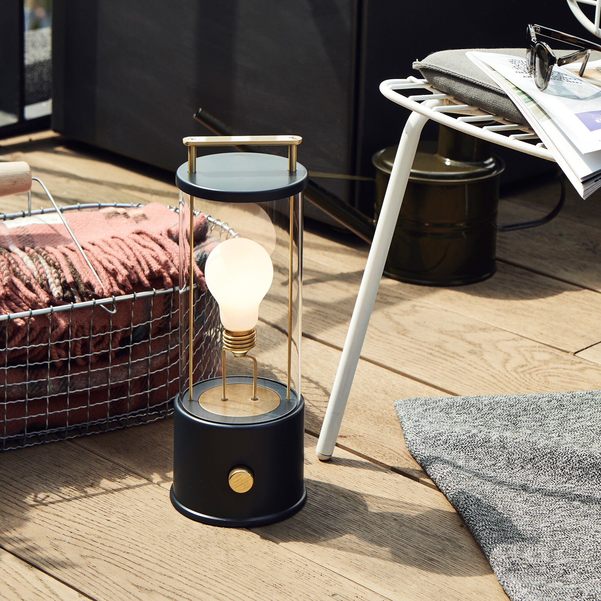 The Muse LED Lamp with Battery