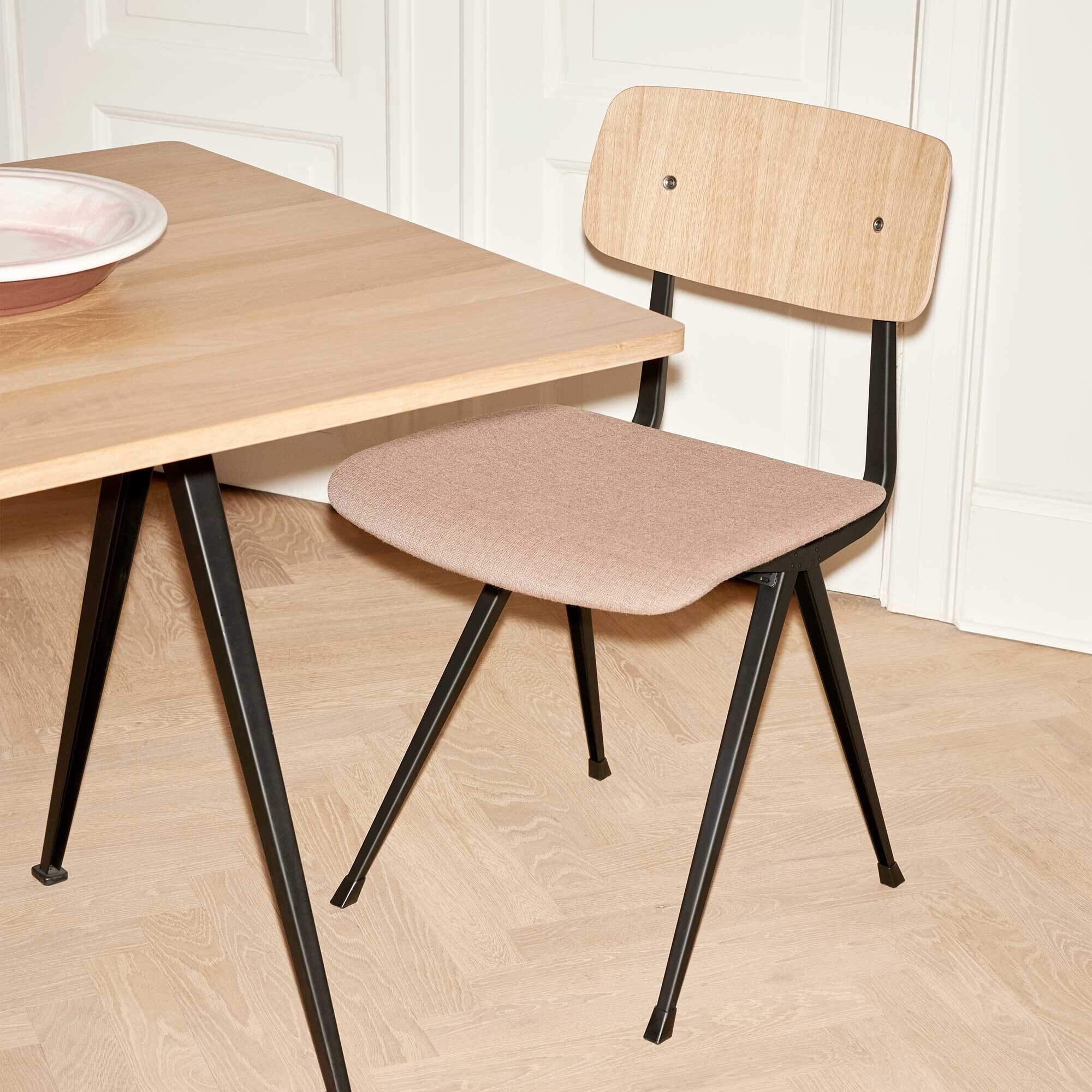 Pyramid 02 Table Black Base 190x85cm