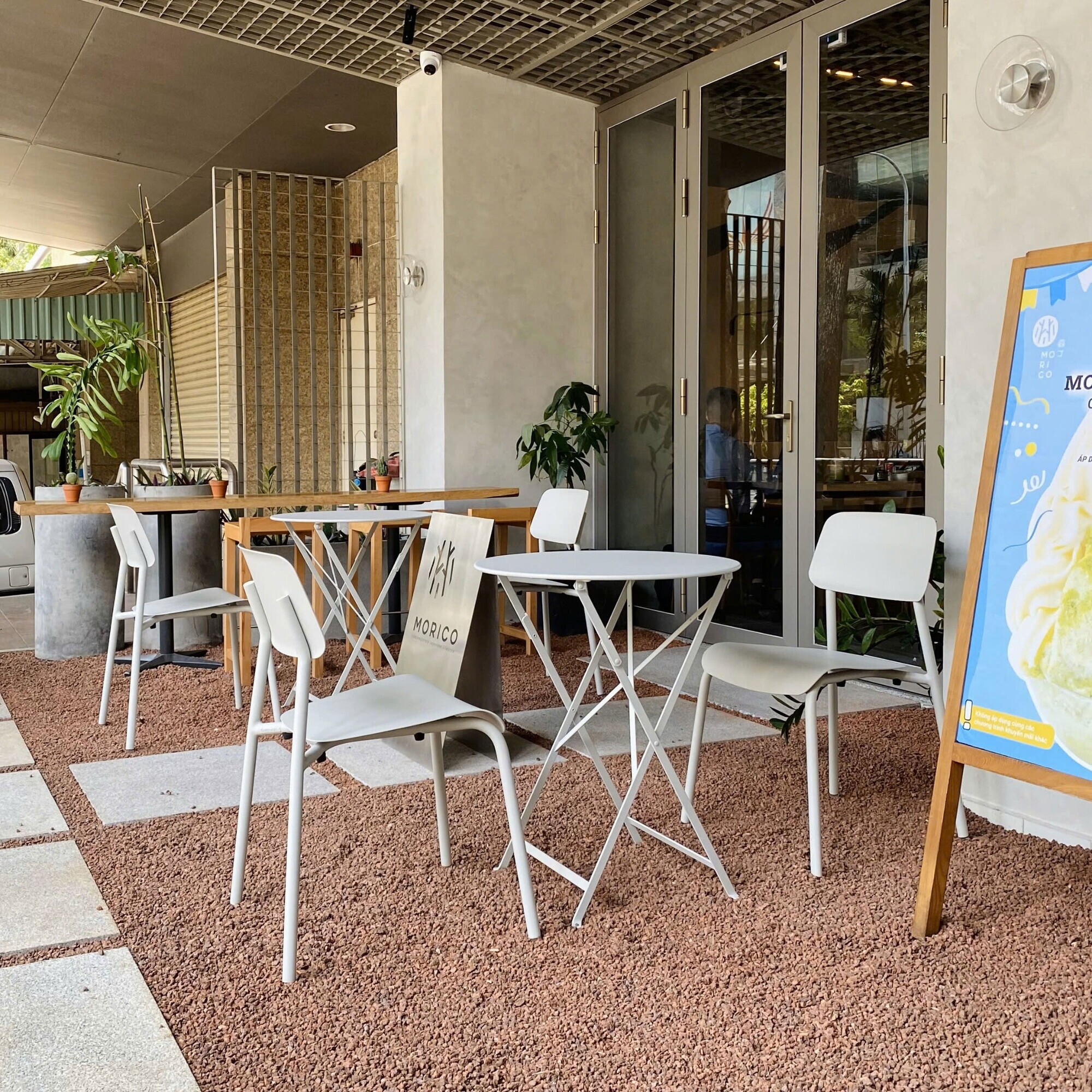 Studie Outdoor Chair