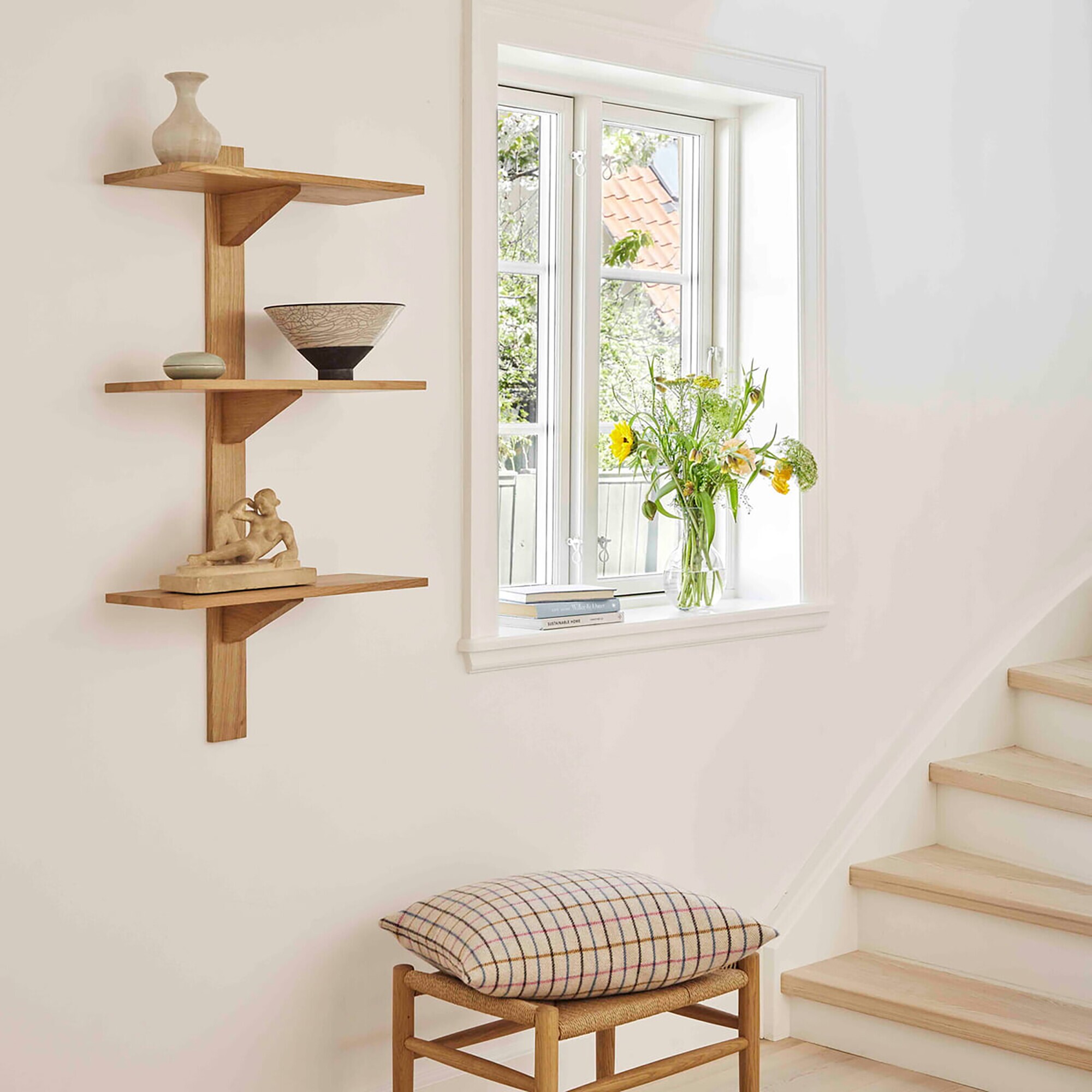 Sorø B100 Wall Shelf