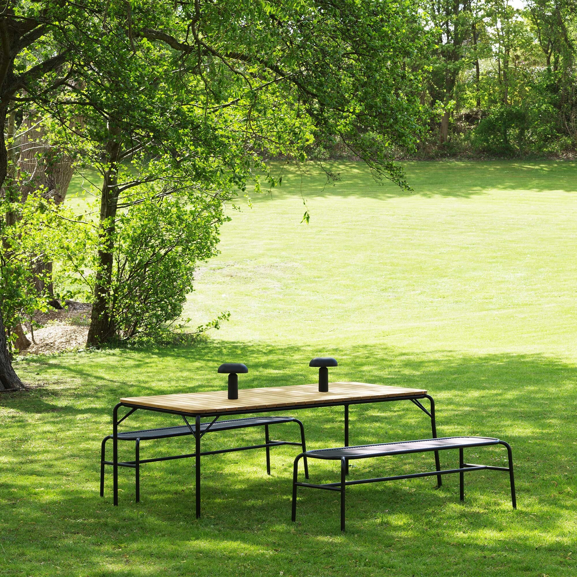 Vig Outdoor Table Wood 90x200cm