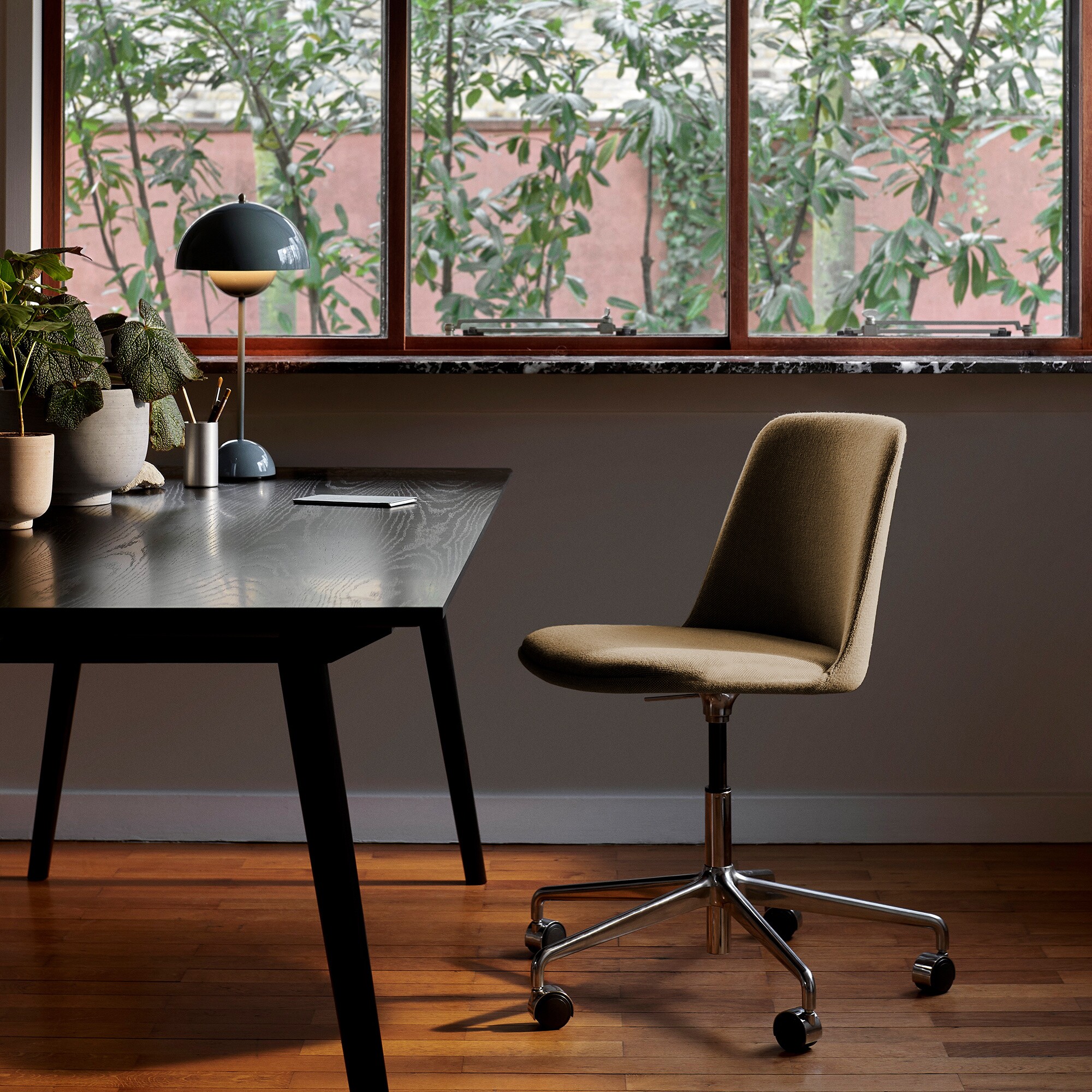 Rely HW30 Office Swivel Chair