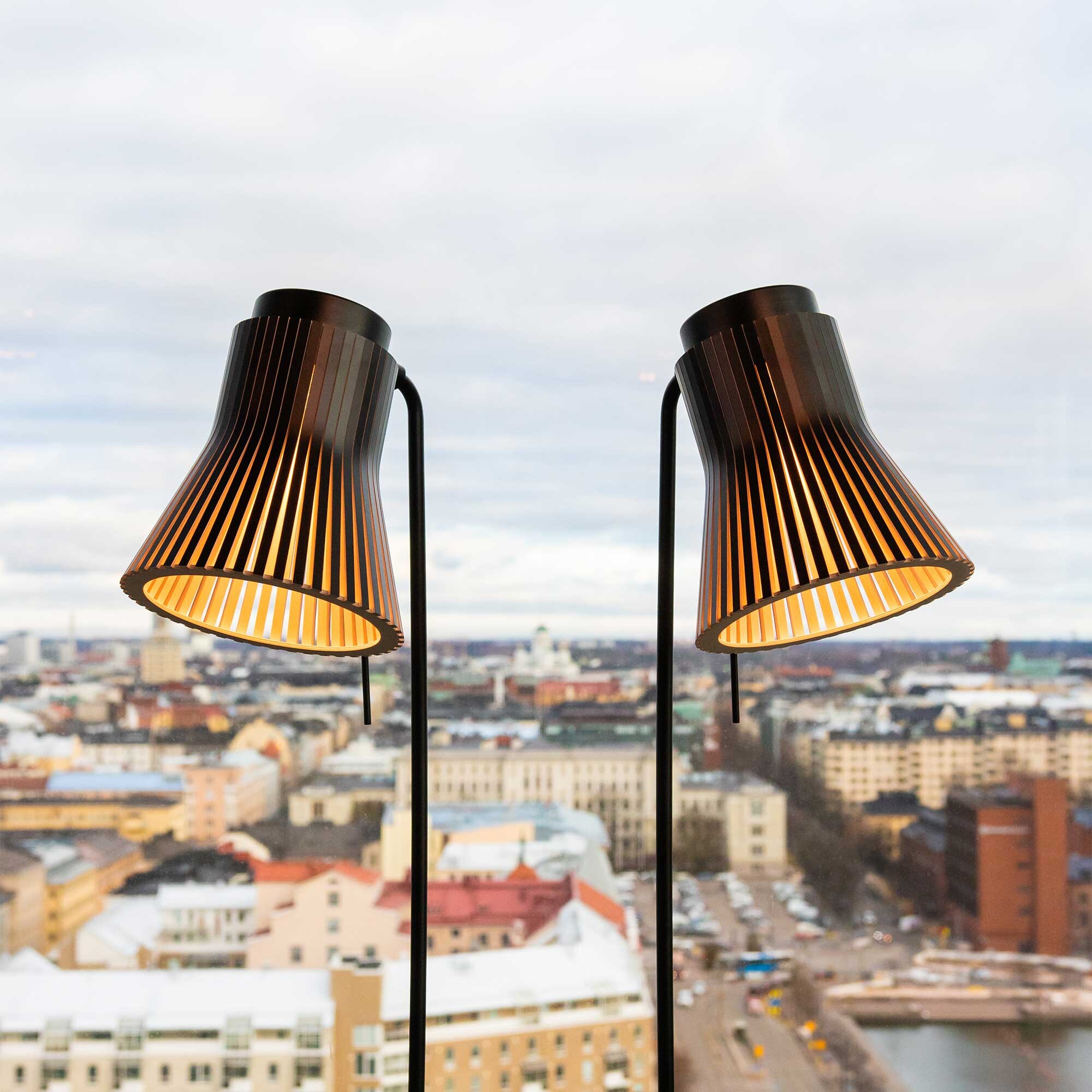 Petite 4610 Floor Lamp