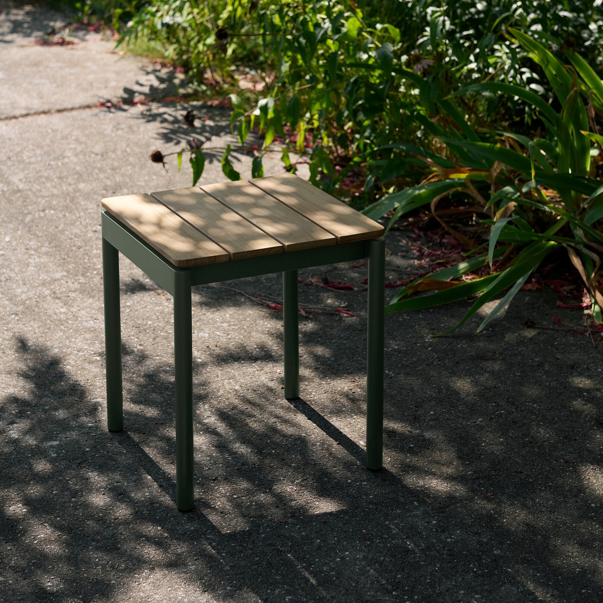 Ville AV47 Outdoor Stool