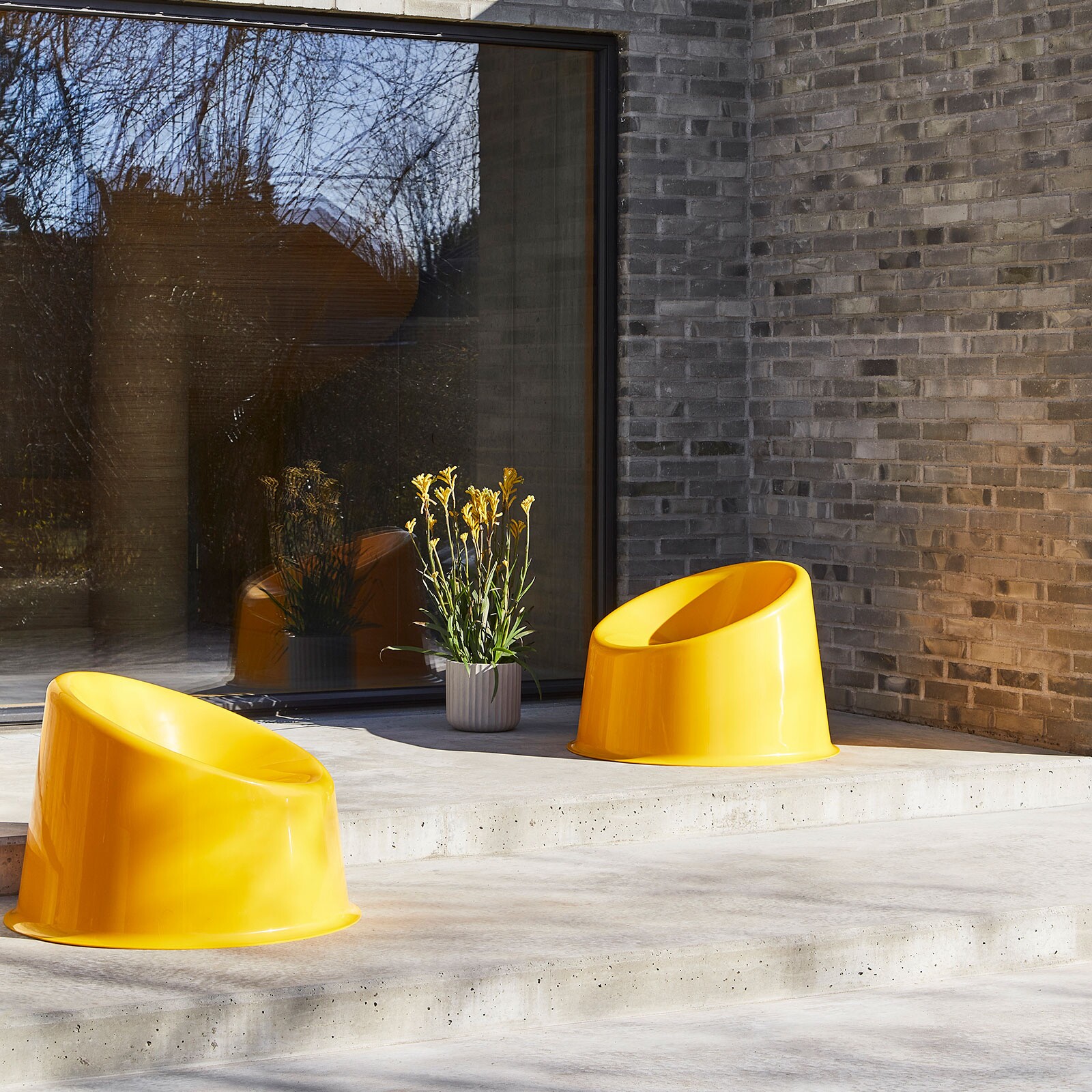 Panto Pop Stacking Chair