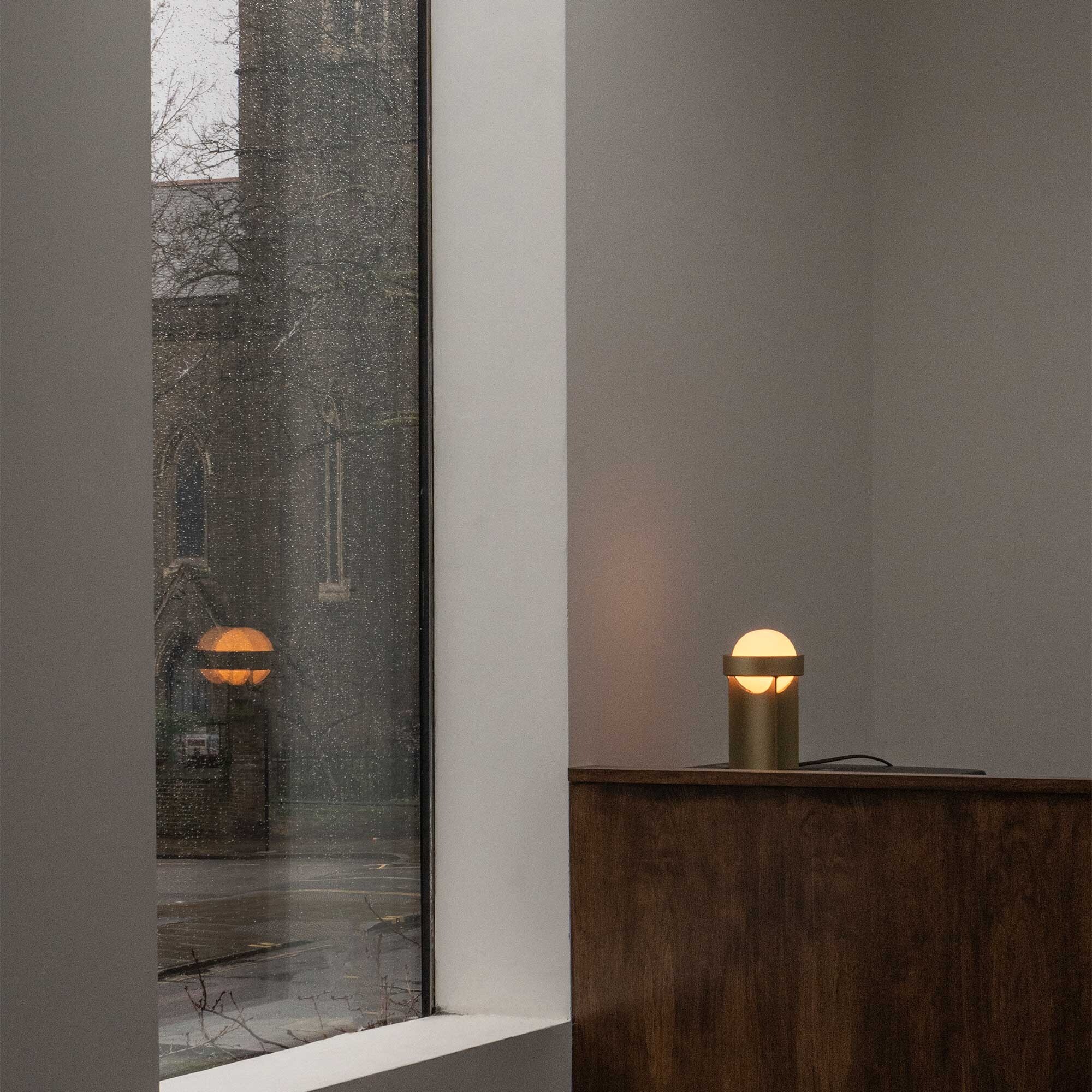 Loop Table Lamp S + Sphere III