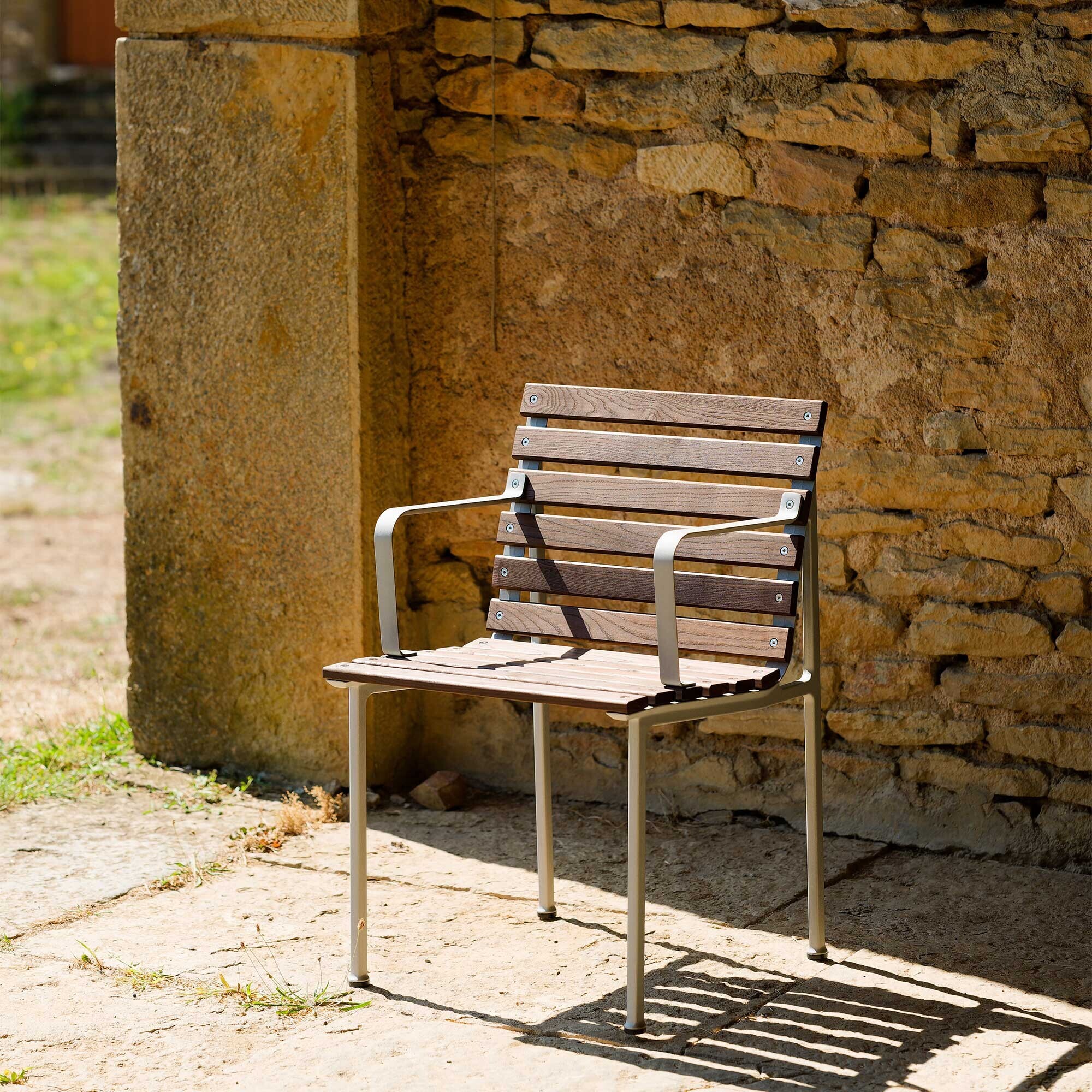 Traverse Outdoor Armchair