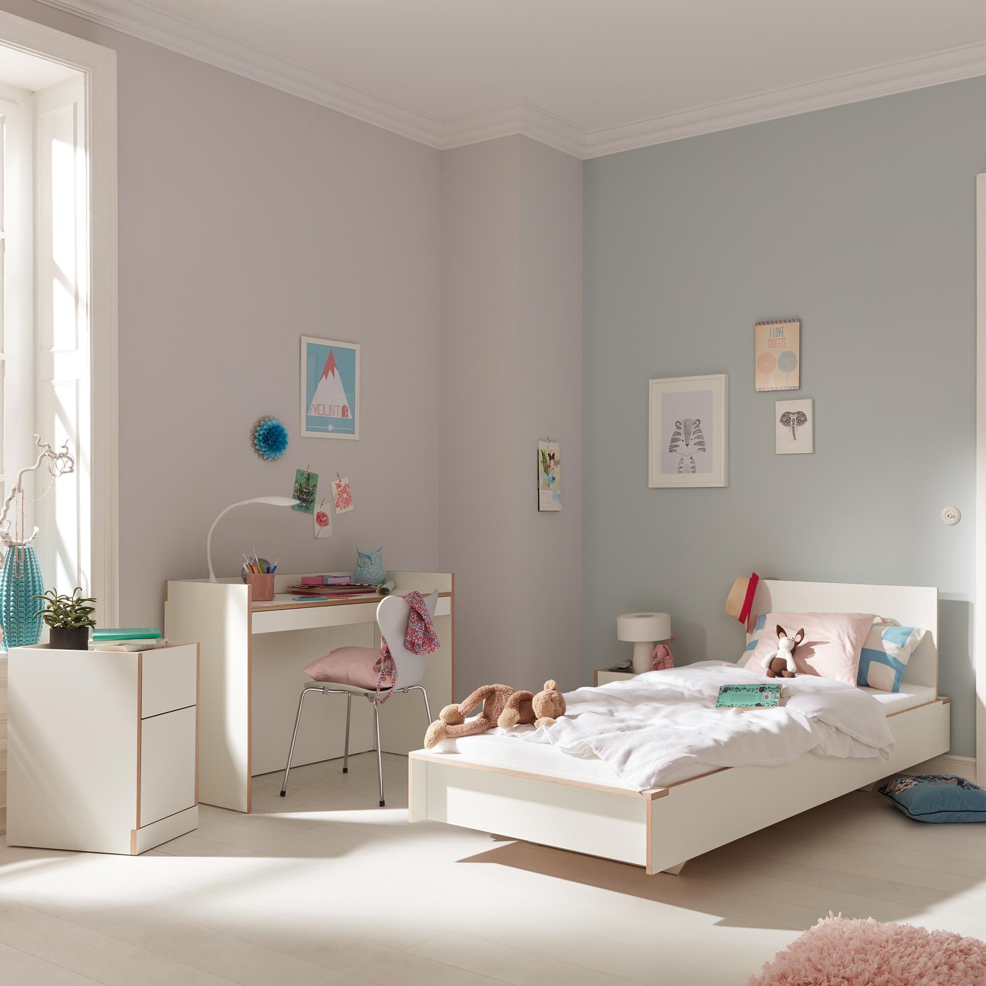 Series 7™ Chair Lacquered Set of 4