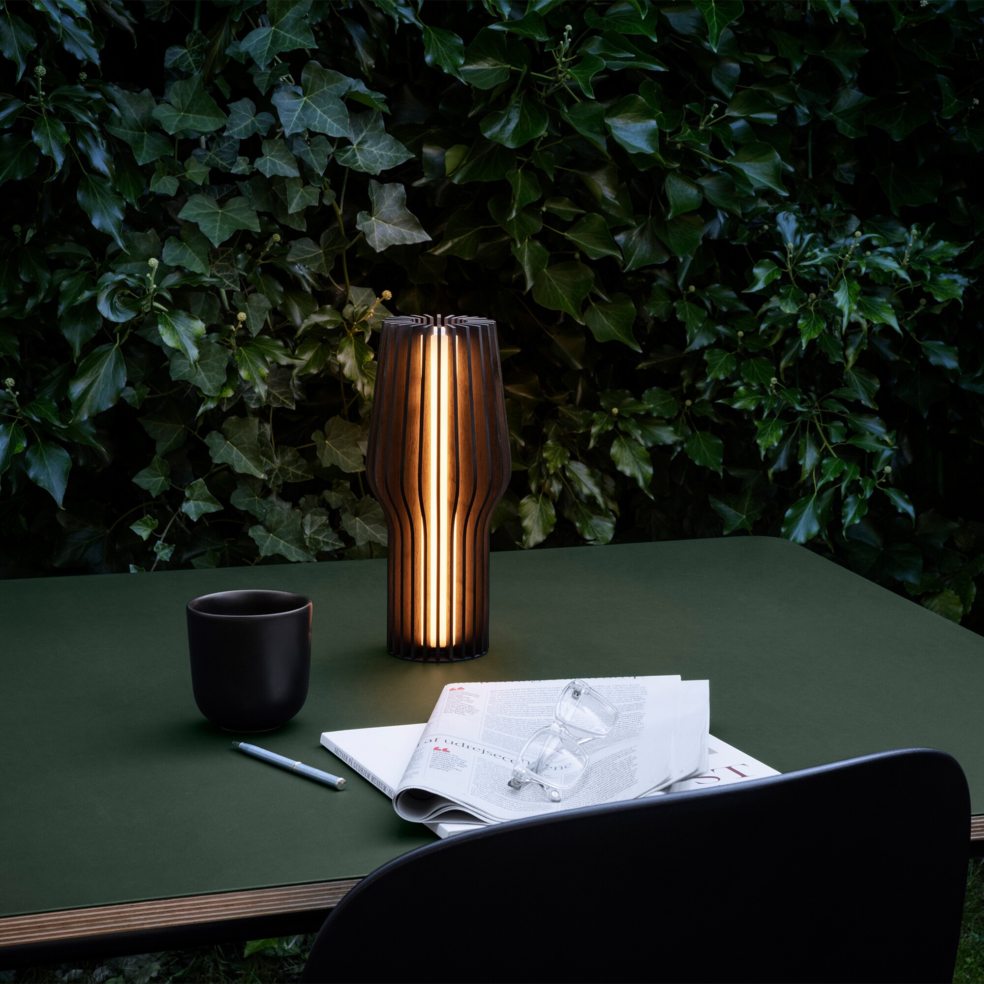 Radiant LED Lamp with Battery