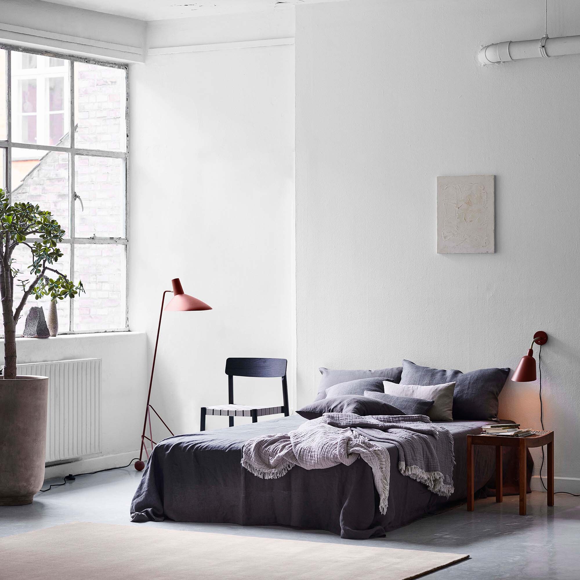 Tripod HM8 Floor Lamp