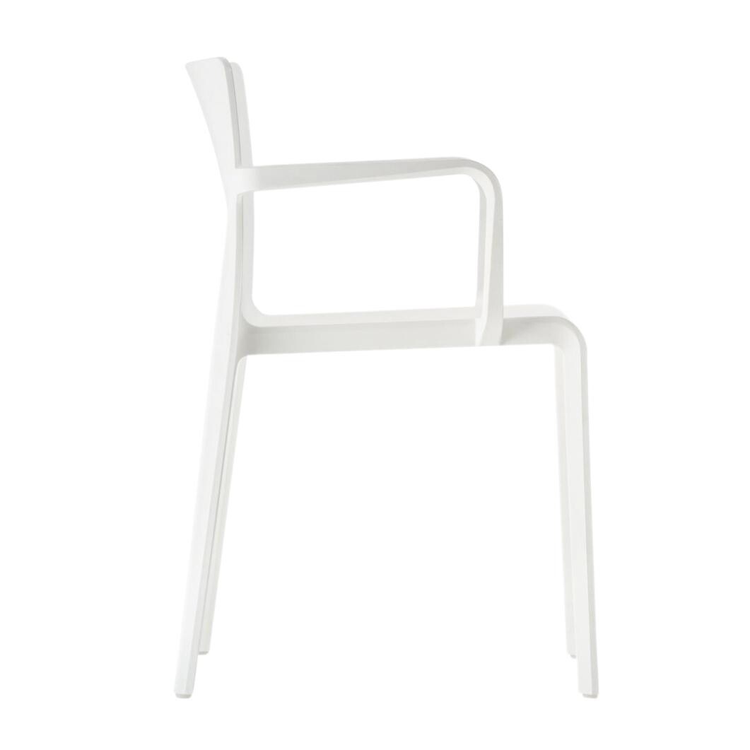 Volt 675 Garden Armchair