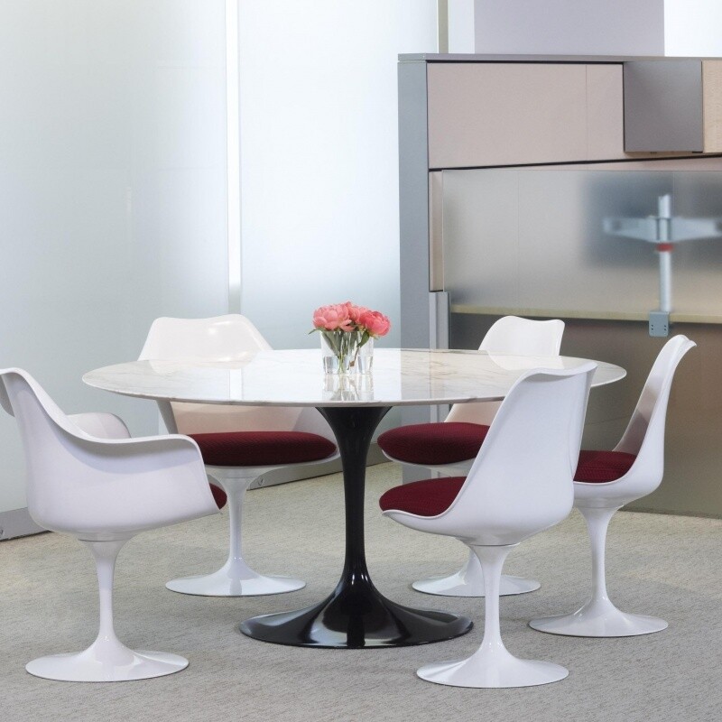 Saarinen Tulip Armchair Pivotable