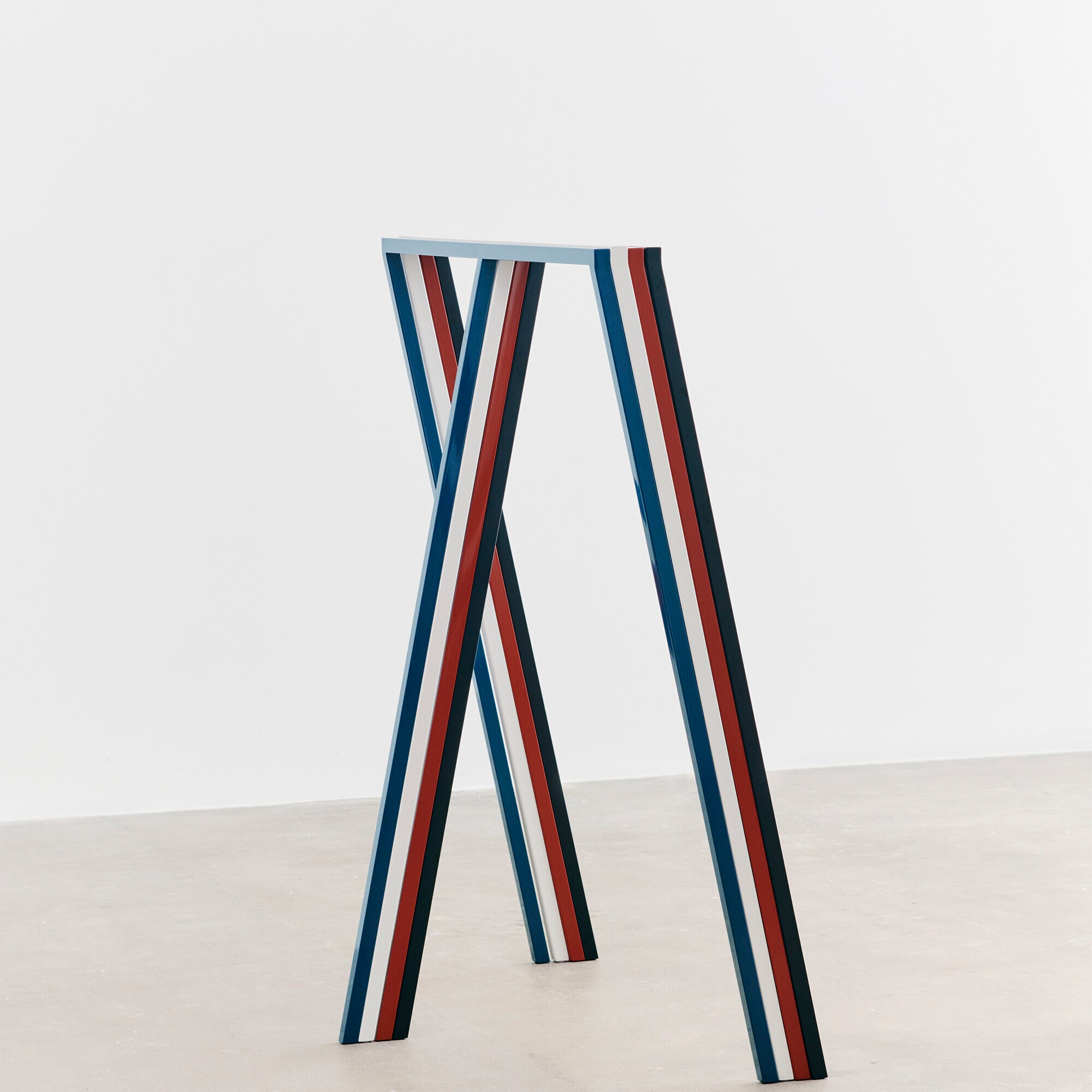 Loop Stand Wardrobe 130x150x60cm