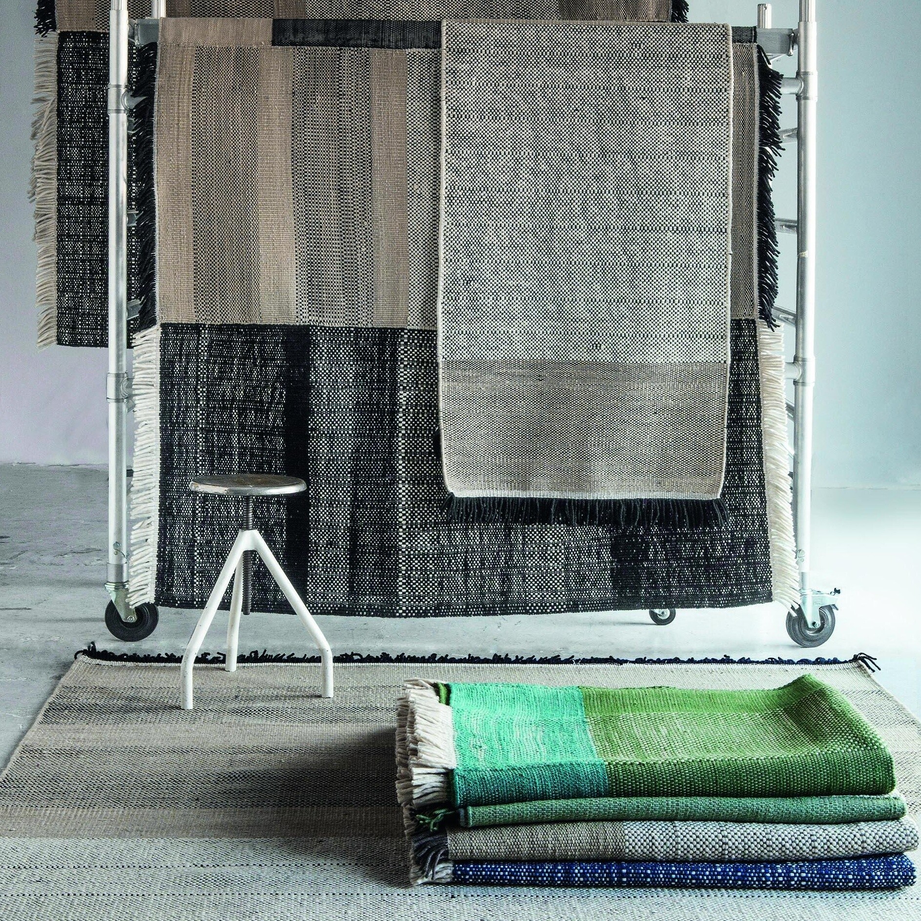 Tres Wool Felt Carpet 200x300cm