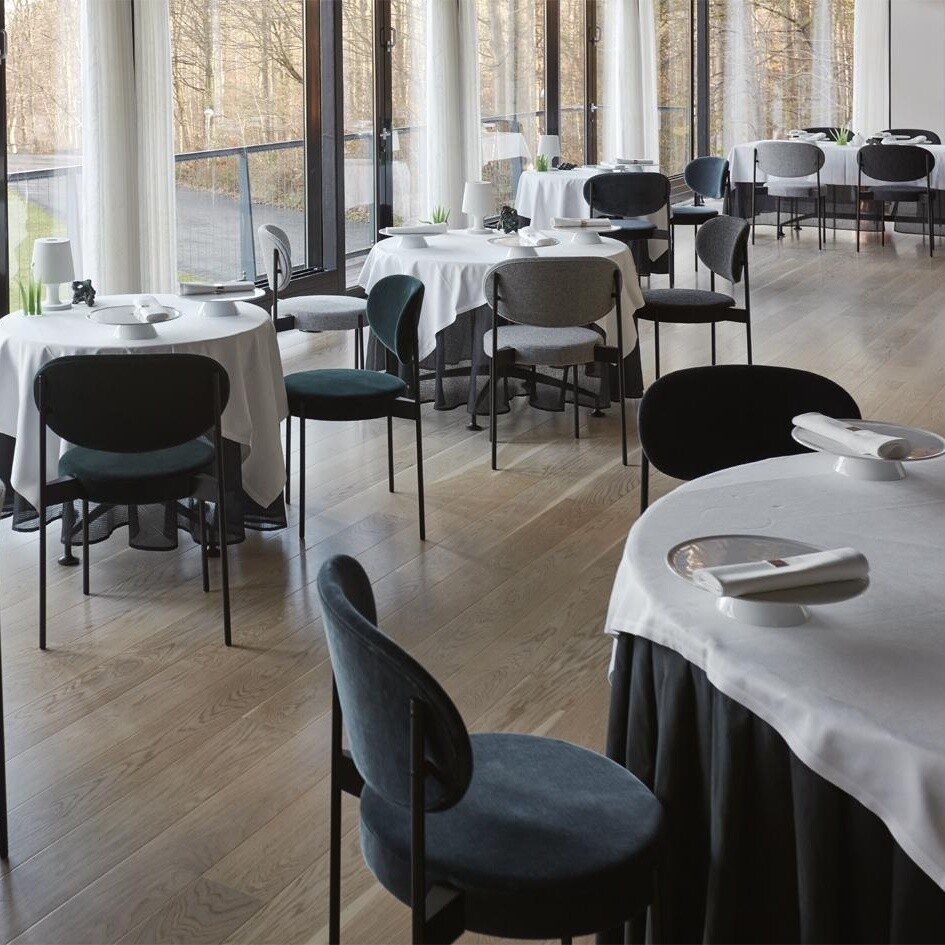 Series 430 Chair Black Base