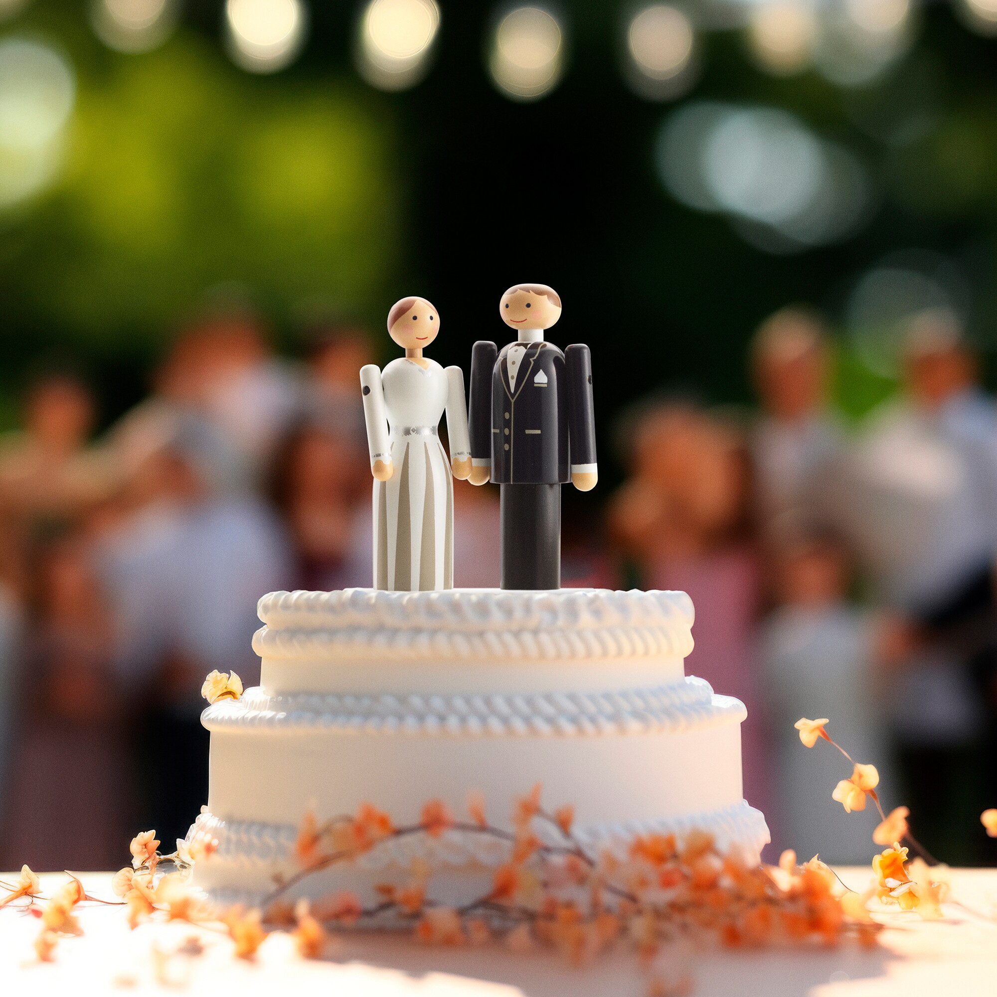 Wooden Figurine Bride & Groom