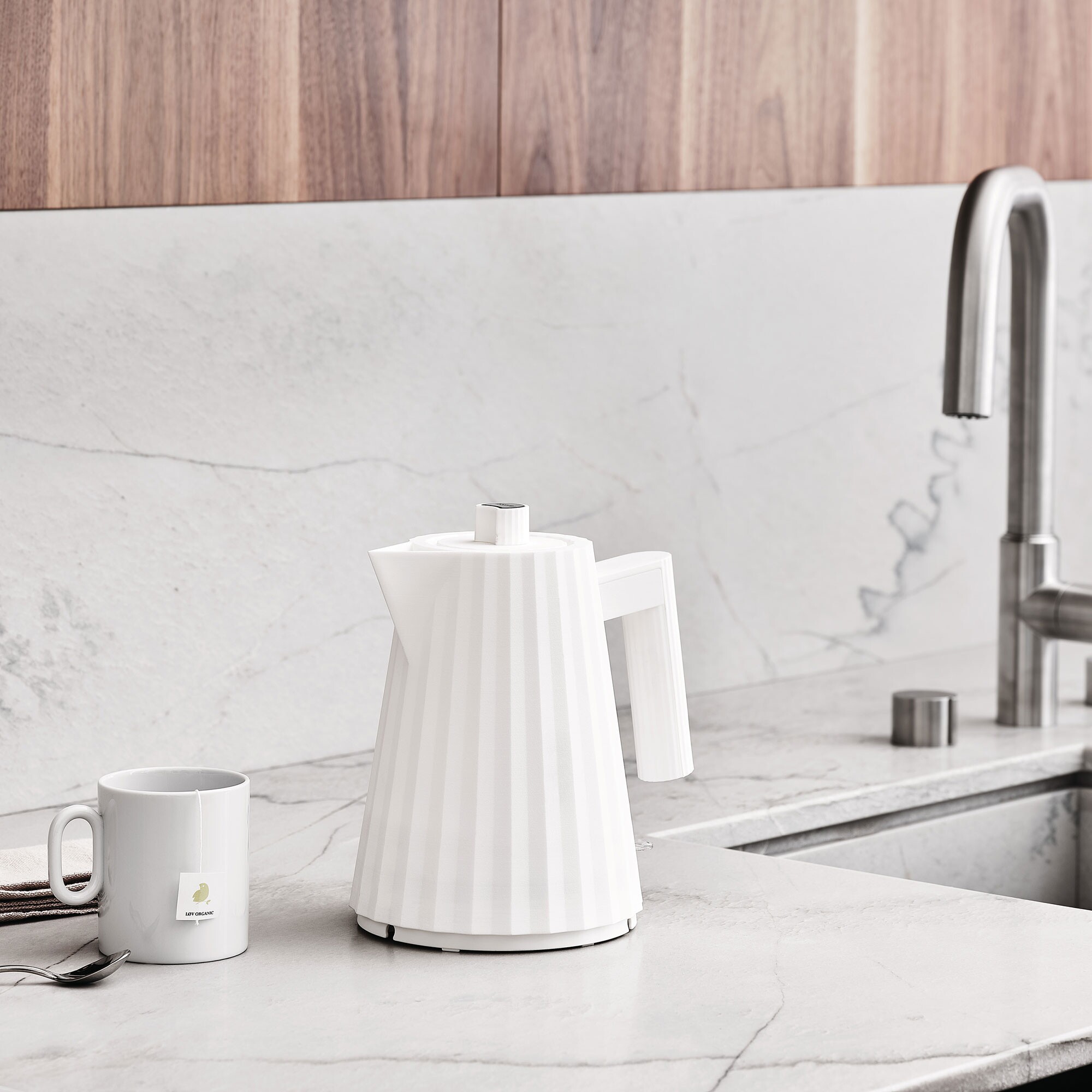 Plissé Electric Kettle 100cl