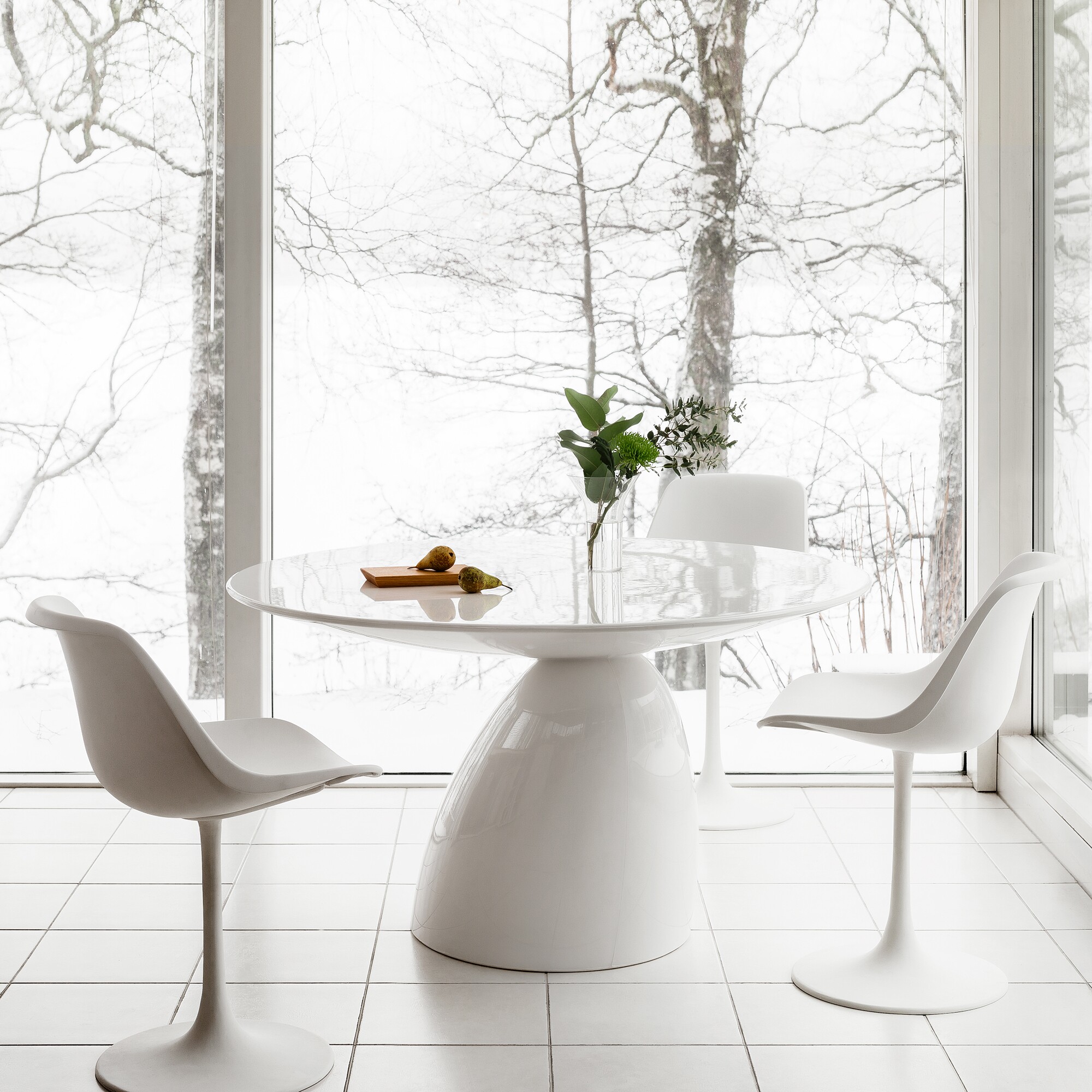 Parabel Large Dining Table Ø 130cm