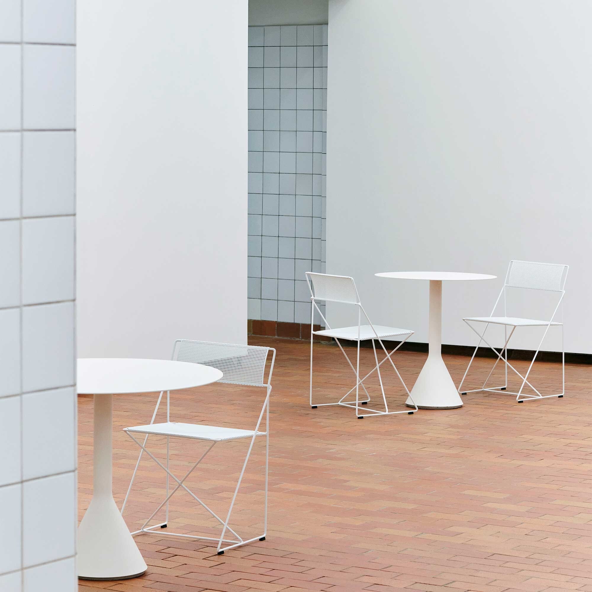 X-Line Outdoor Chair