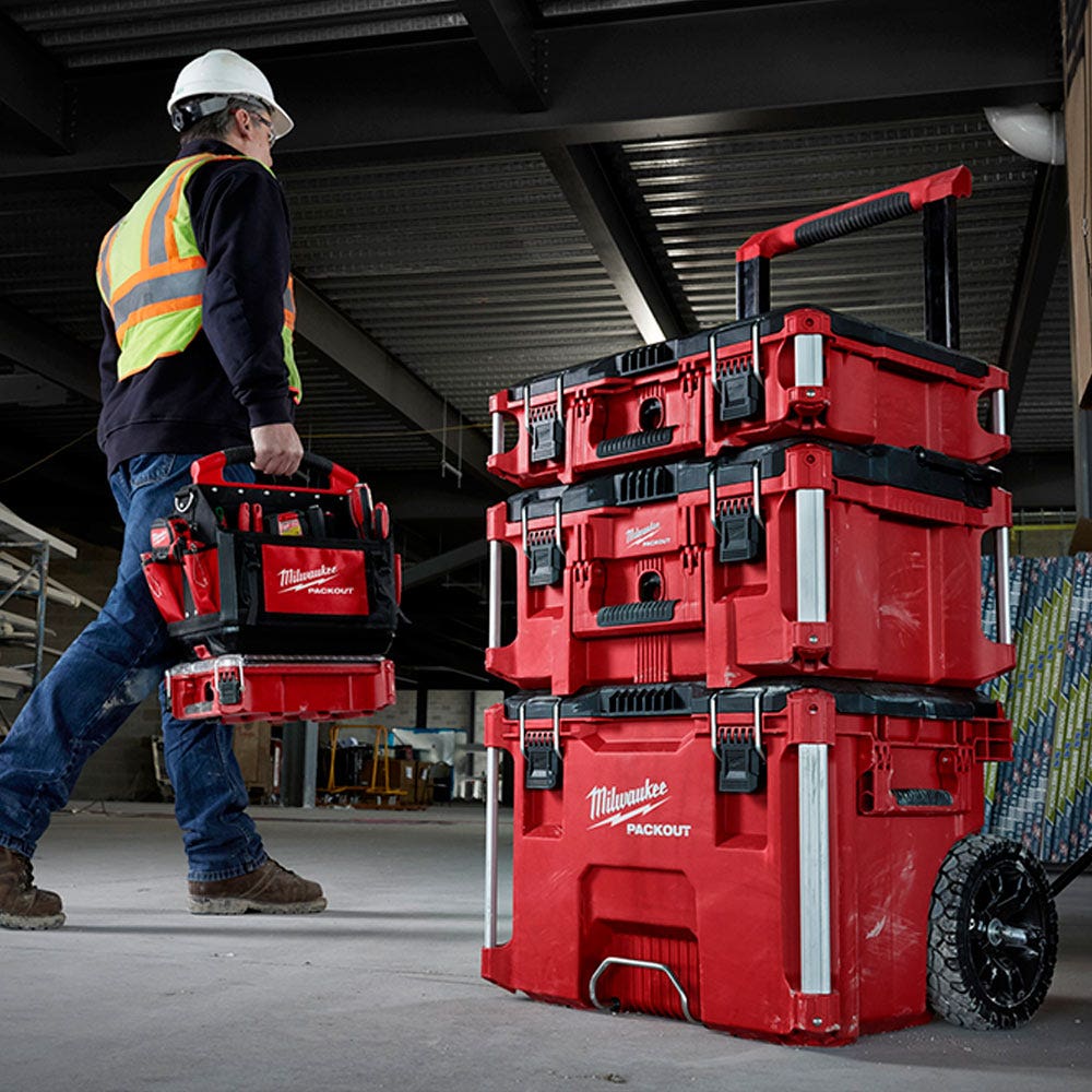 MILWAUKEE PACKOUT™Large Tool Box 48228425