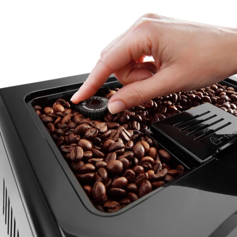 De'Longhi Eletta Cappuccino Evo coffee machine ECAM46.860.B