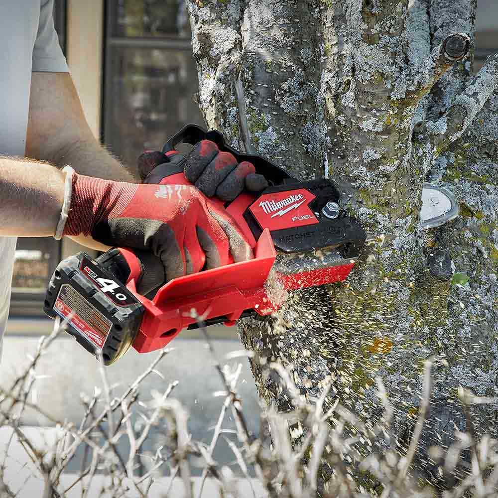 MILWAUKEE 12V FUEL™HATCHET™6" Pruning Saw Skin M12FHS-0