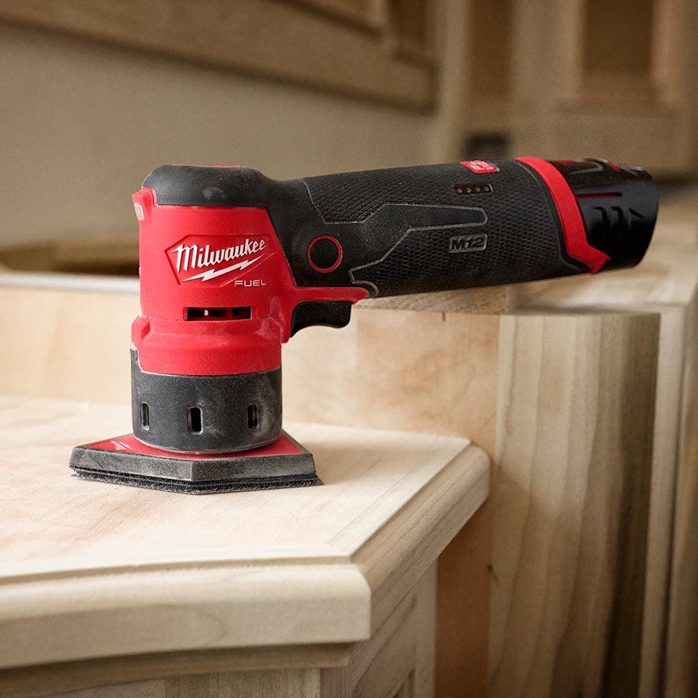 MILWAUKEE 12V FUEL™Orbital Detail Sander Skin M12FDSS0