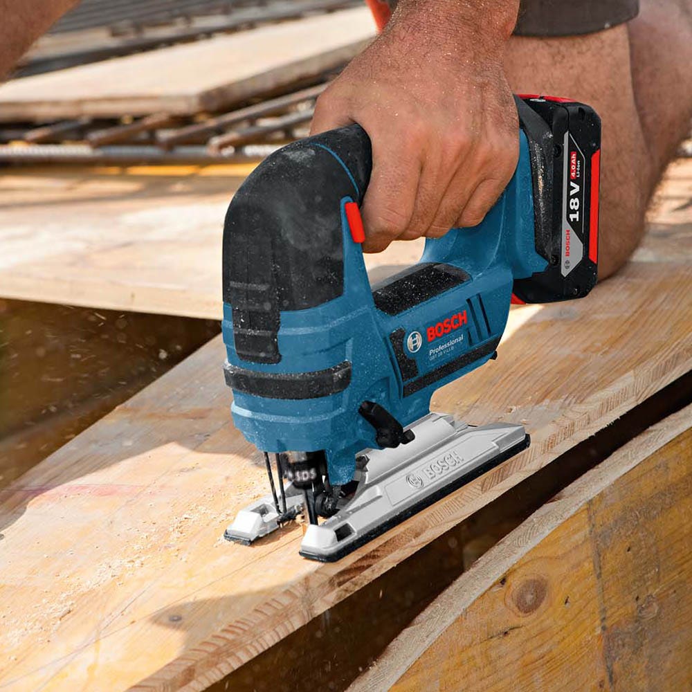 BOSCH 18V Cordless Jigsaw GST 18 V-LI B Skin 06015A6100