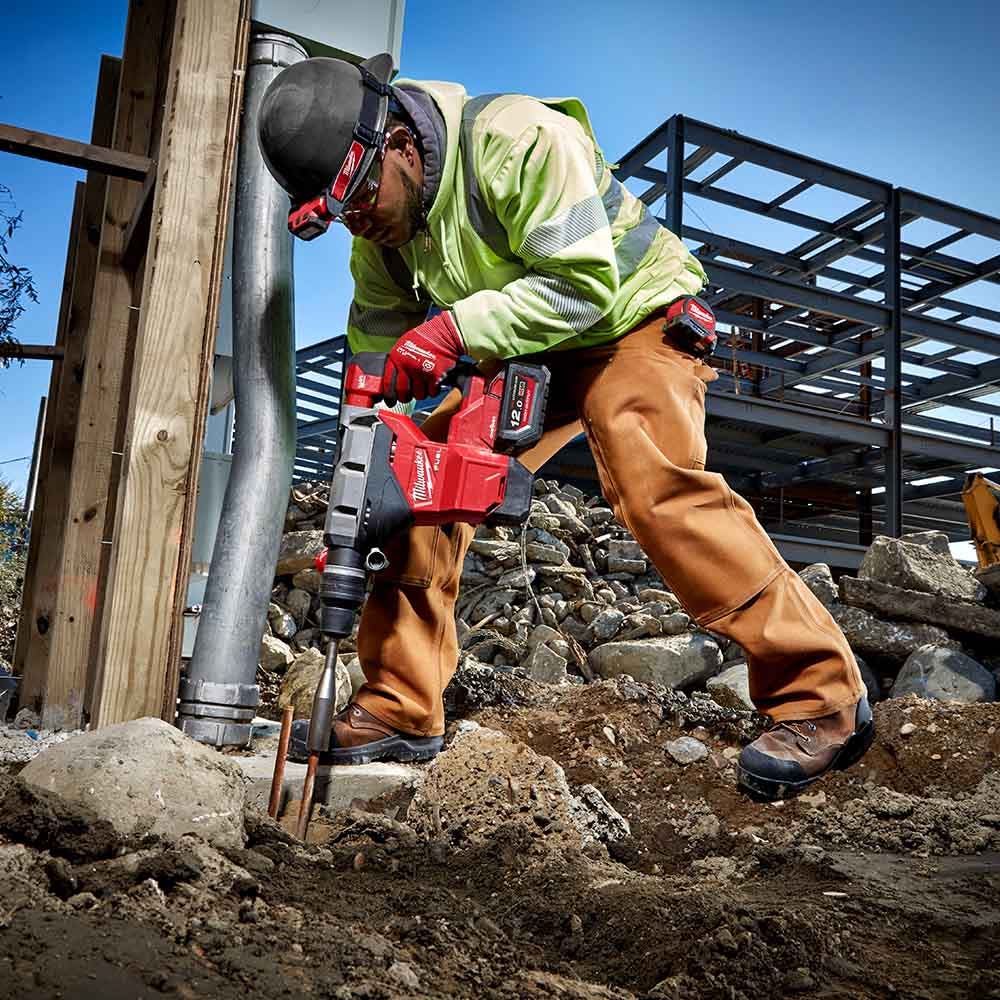 MILWAUKEE 18V FUEL™2 x 12.0Ah 44mm SDS Max Rotary Hammer Kit M18FHM-122C