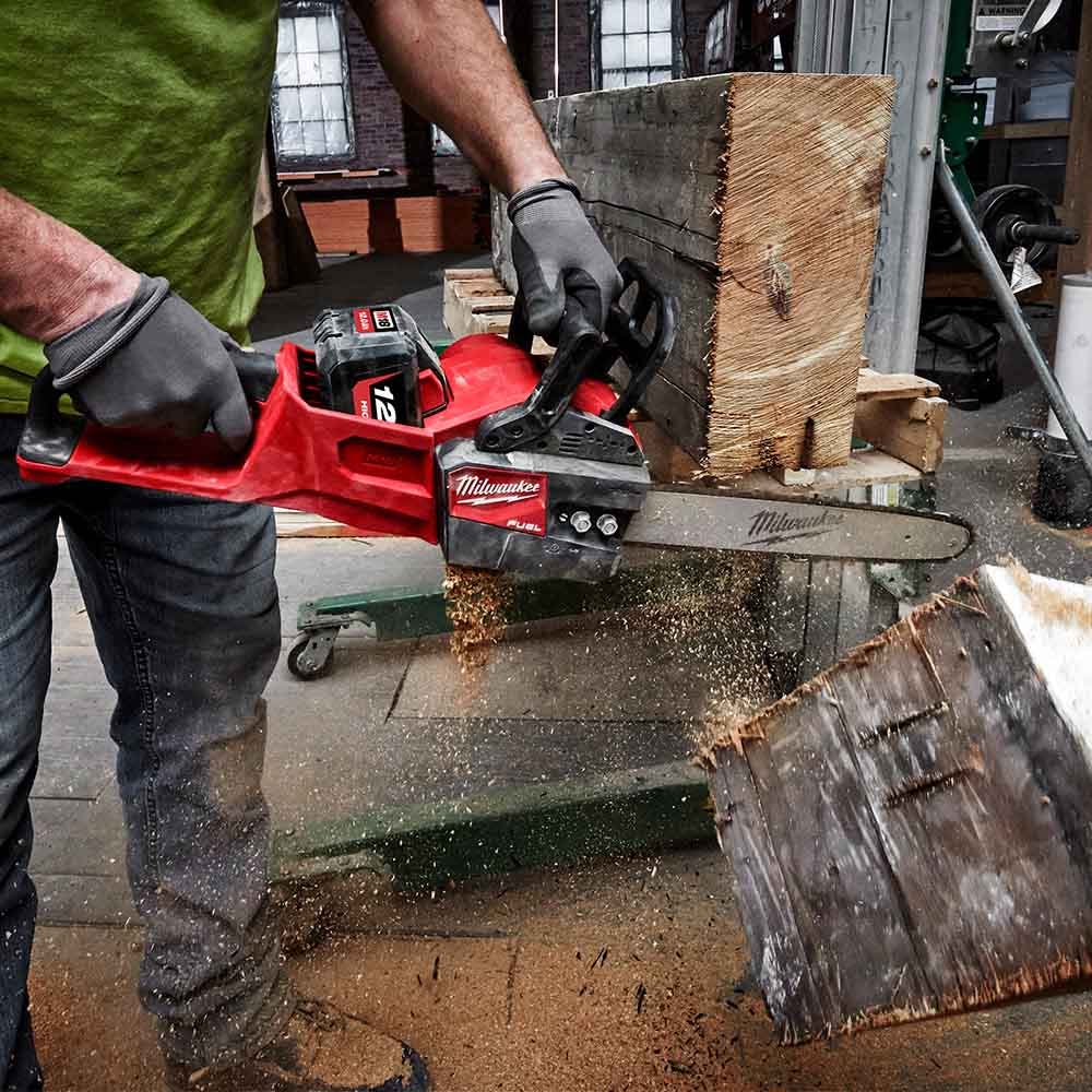 MILWAUKEE 18V FUEL™406mm Chainsaw Skin M18FCHS-0
