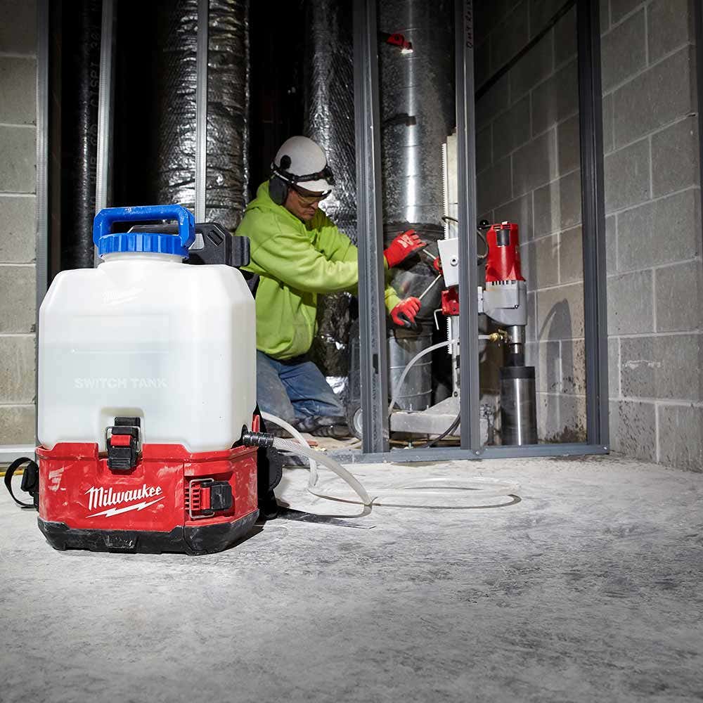 MILWAUKEE 18V 15L Backpack Water Supply w/ Powered Base Skin M18BPFPWSA0