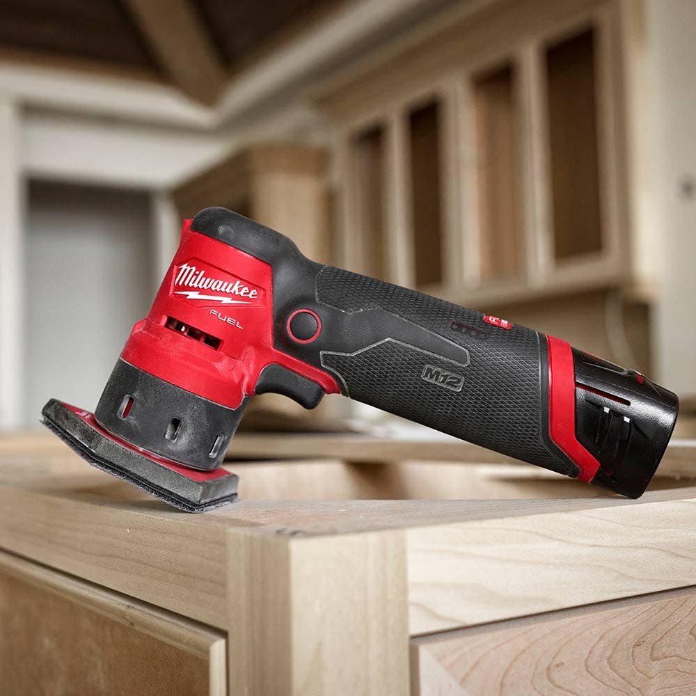 MILWAUKEE 12V FUEL™Orbital Detail Sander Skin M12FDSS0