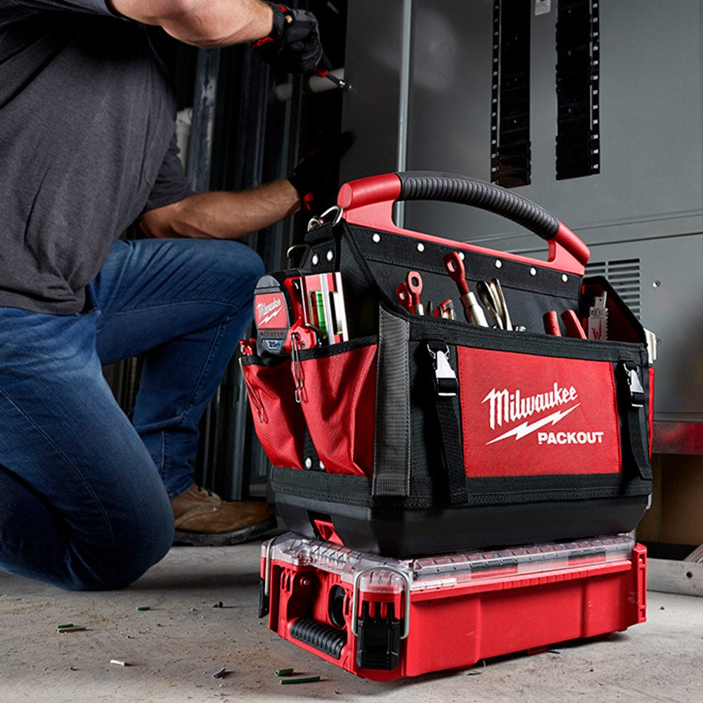 MILWAUKEE PACKOUT™Large Tool Box 48228425