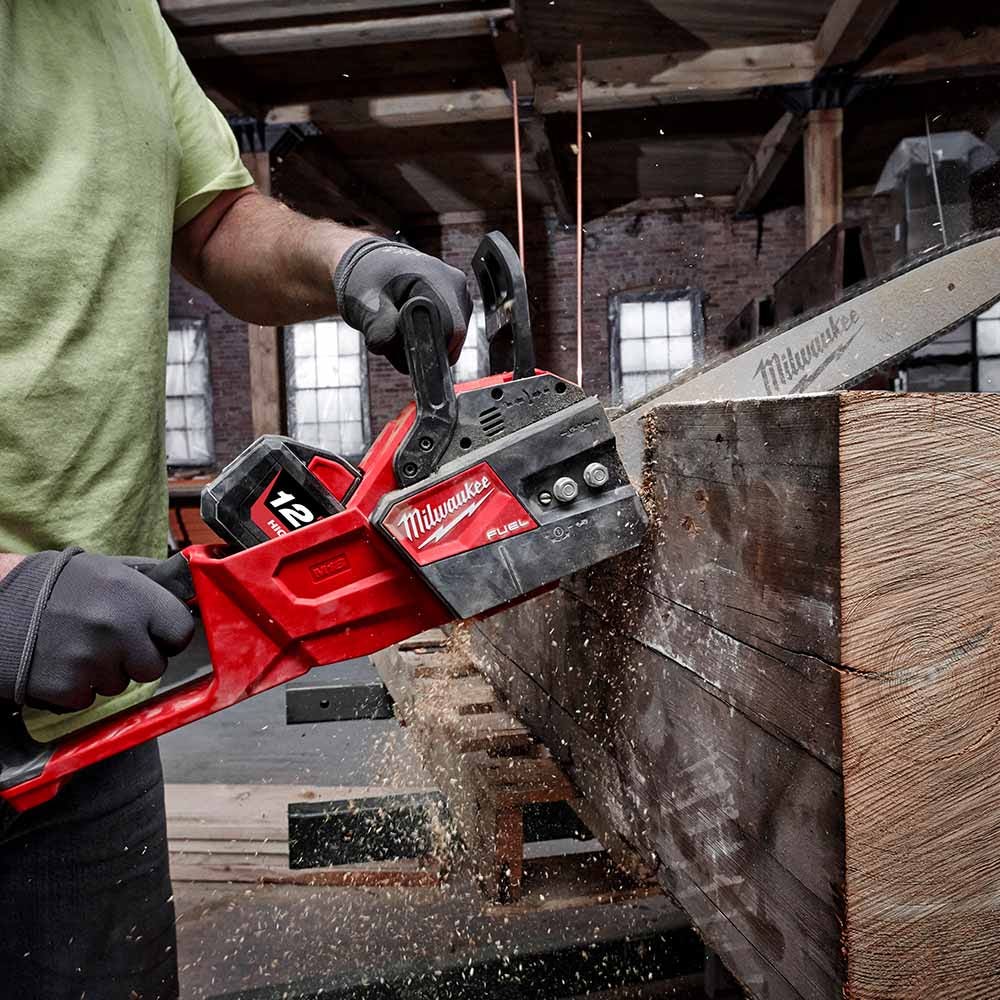 MILWAUKEE 18V FUEL™406mm Chainsaw Skin M18FCHS-0
