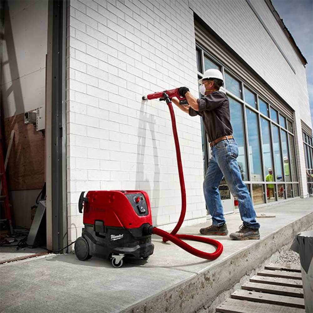 MILWAUKEE 240V 30L L Class Dust Extractor AS30LAC