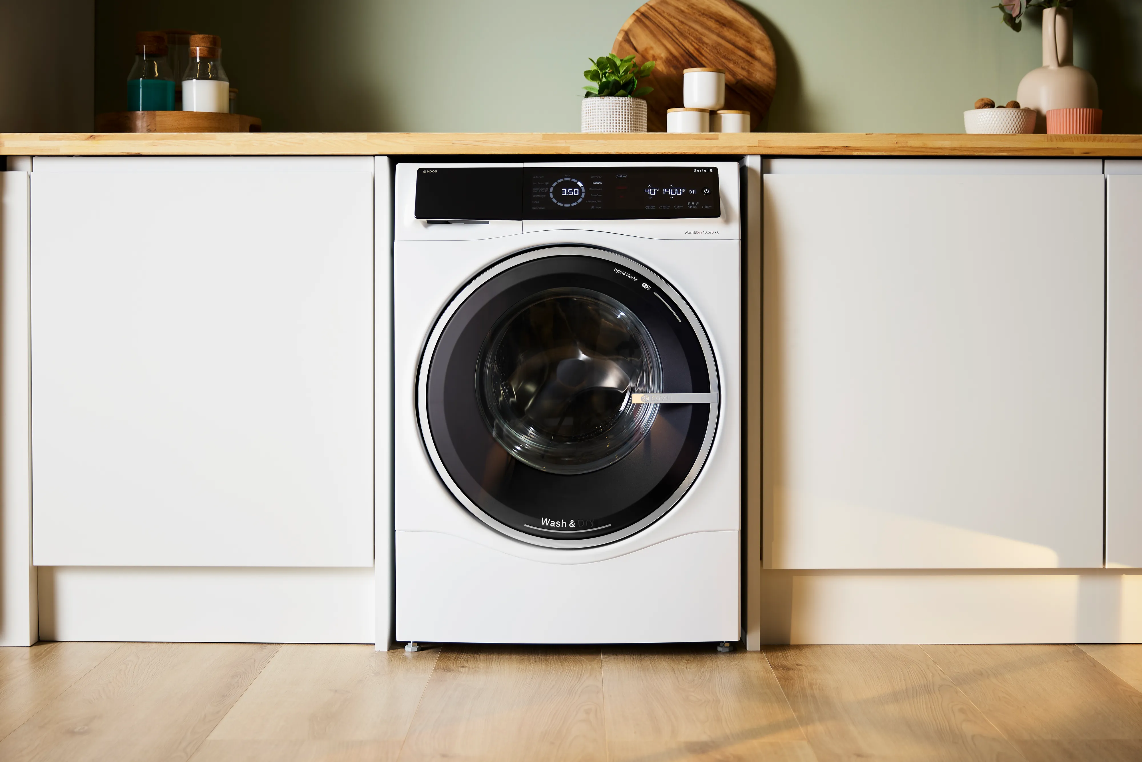 BOSCH WNC25410GB Series 8 Washer dryer 10.5/6 kg 1400 rpm