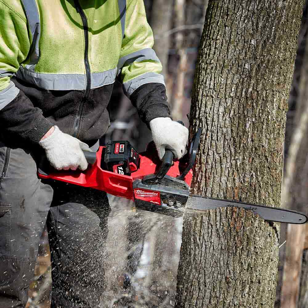 MILWAUKEE 18V FUEL™356mm Chainsaw Skin M18FCHS140