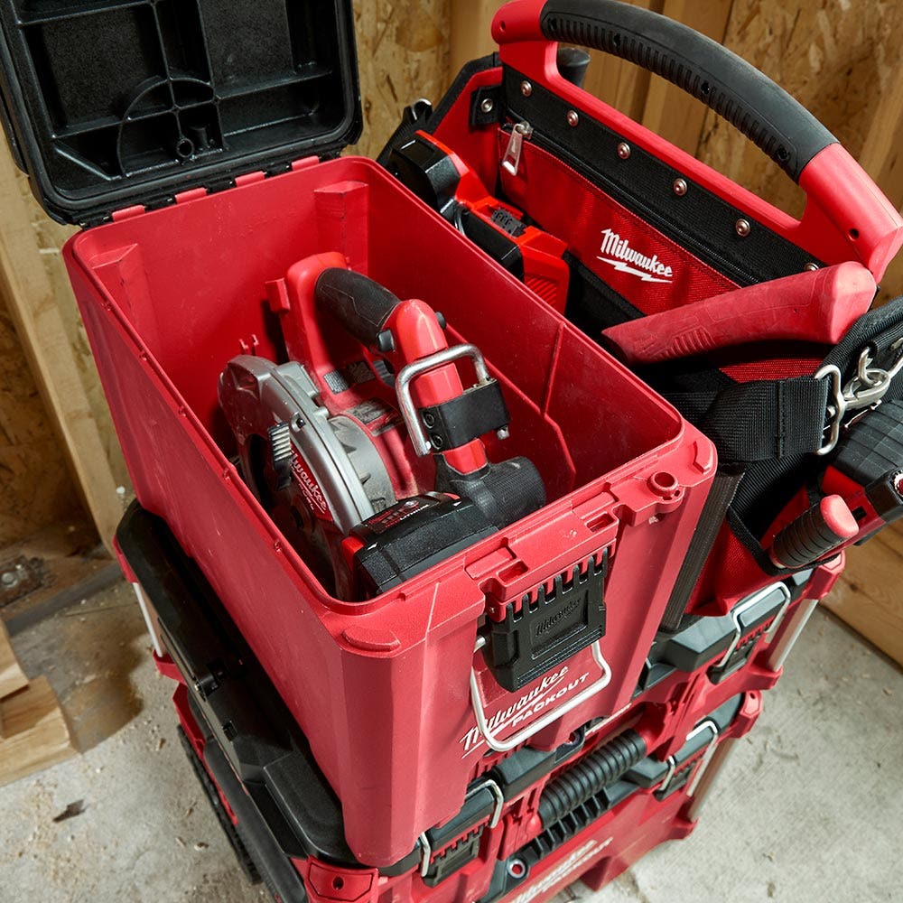 MILWAUKEE PACKOUT™Compact Tool Box 48228422