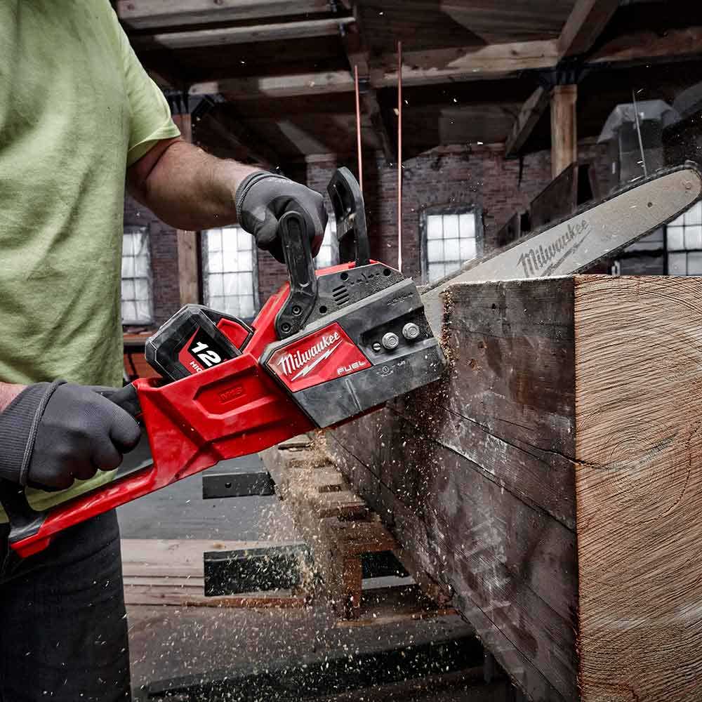 MILWAUKEE 18V FUEL™356mm Chainsaw Skin M18FCHS140