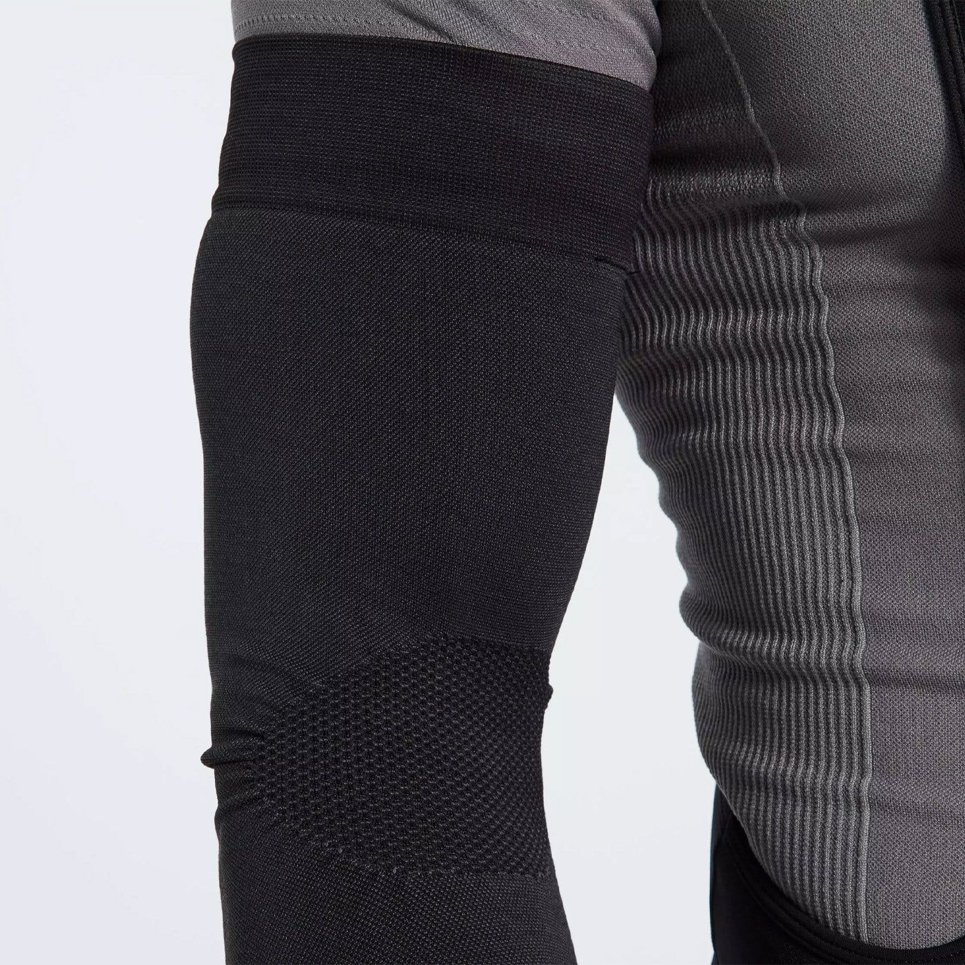 Specialized Seamless Warmers arm - Black