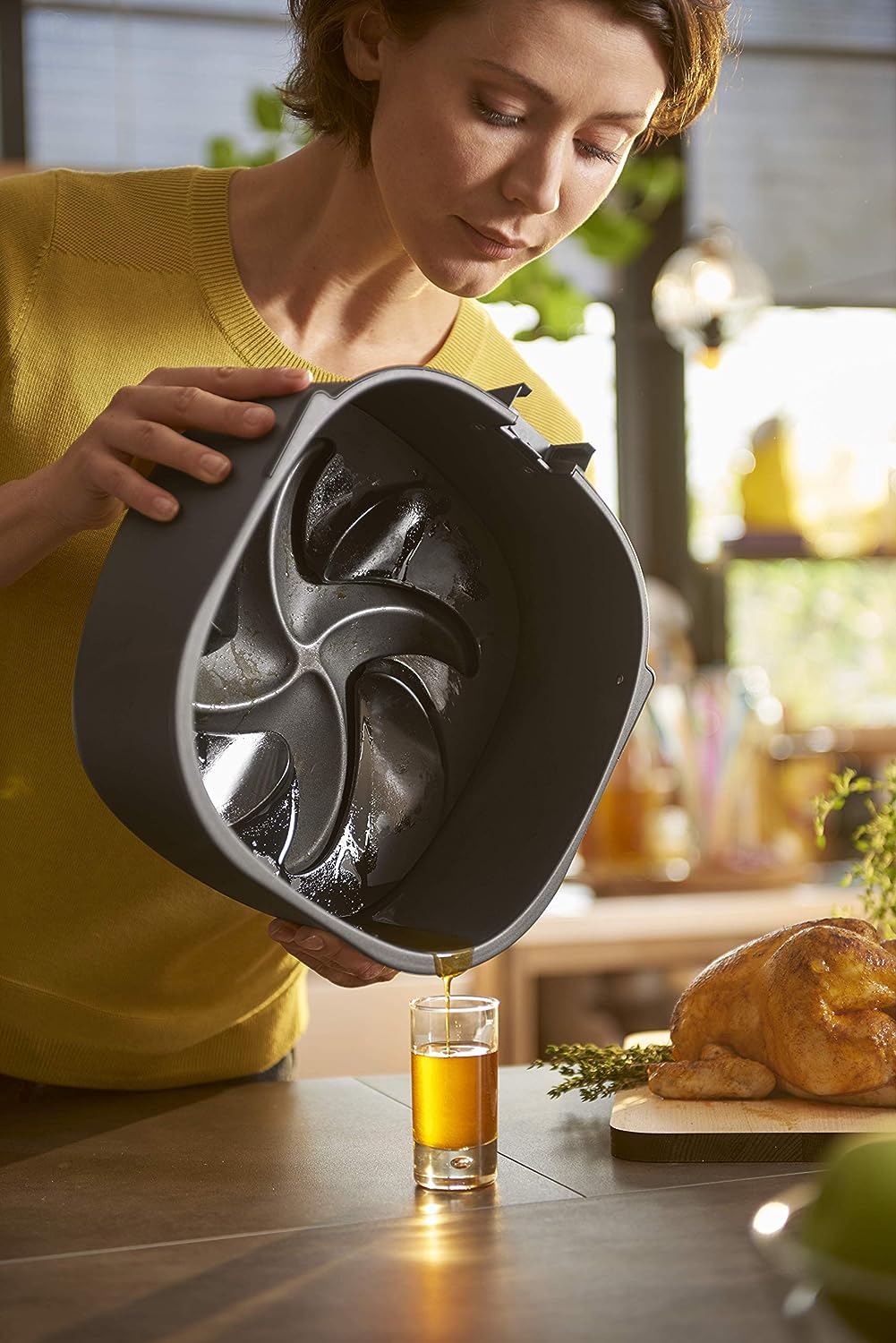Premium Airfryer XXL with Fat Removal Technology, 3lb/7qt, Black, HD9650/96