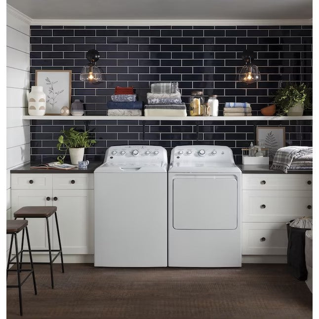GE 7.2-cu ft Electric Dryer (White)