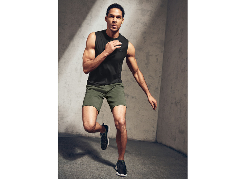 CRIVIT Herren Sweatshorts Double Knit, mit HeiQ Mint Technologie