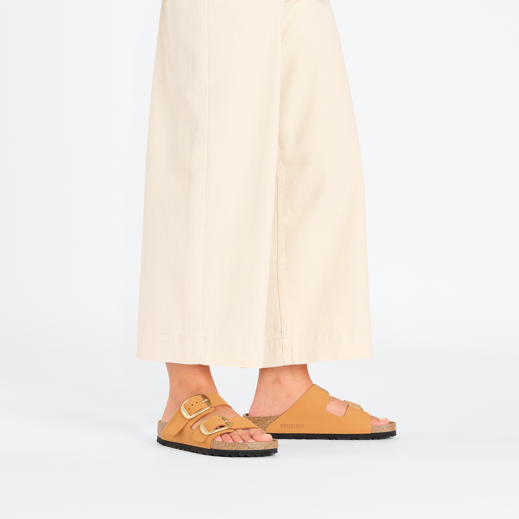 Arizona Big Buckle Nubuck Leather