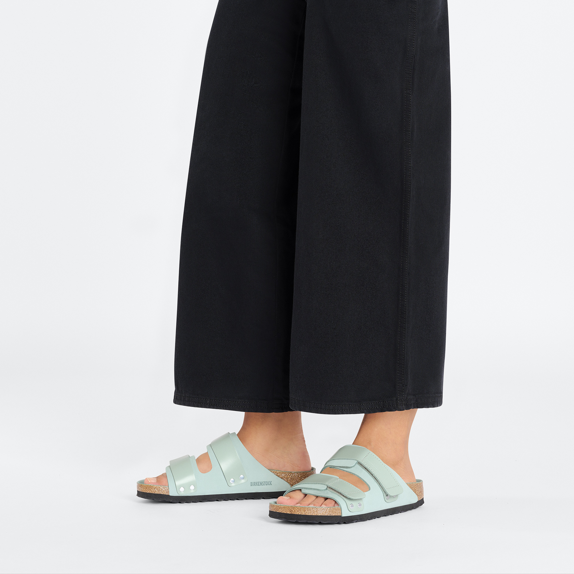 Uji Nubuck Leather