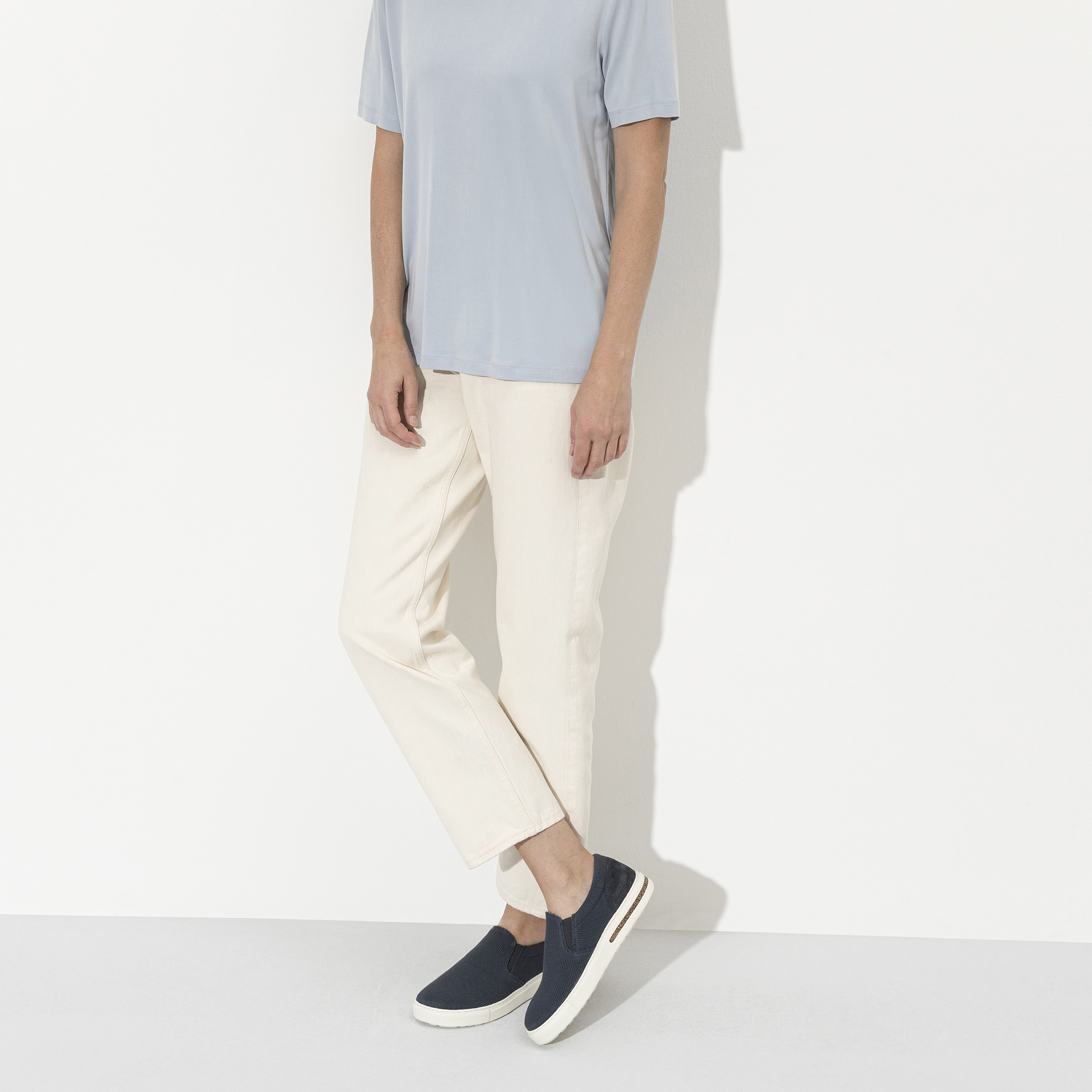 Oswego Canvas/Suede